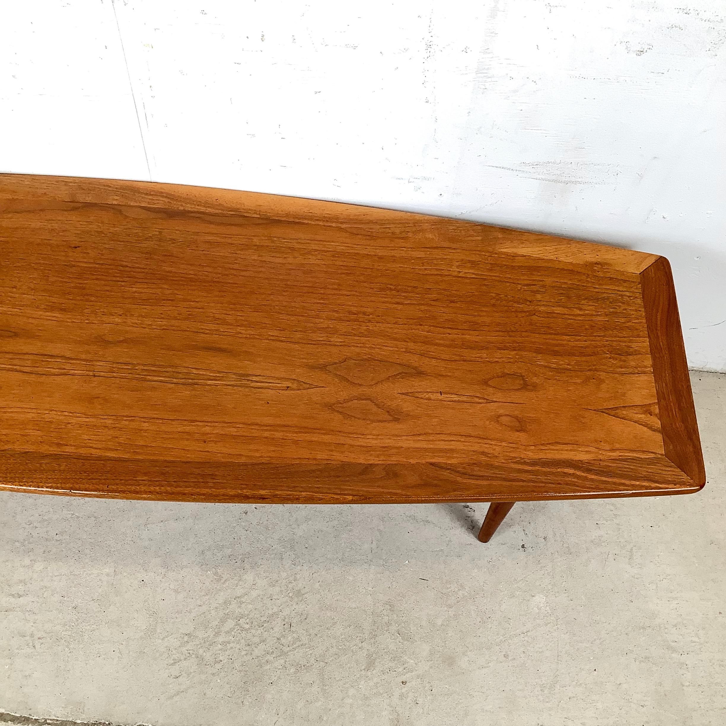 Dänischer Moderner Teakholz Surfbrett Couchtisch (Sonstiges) im Angebot