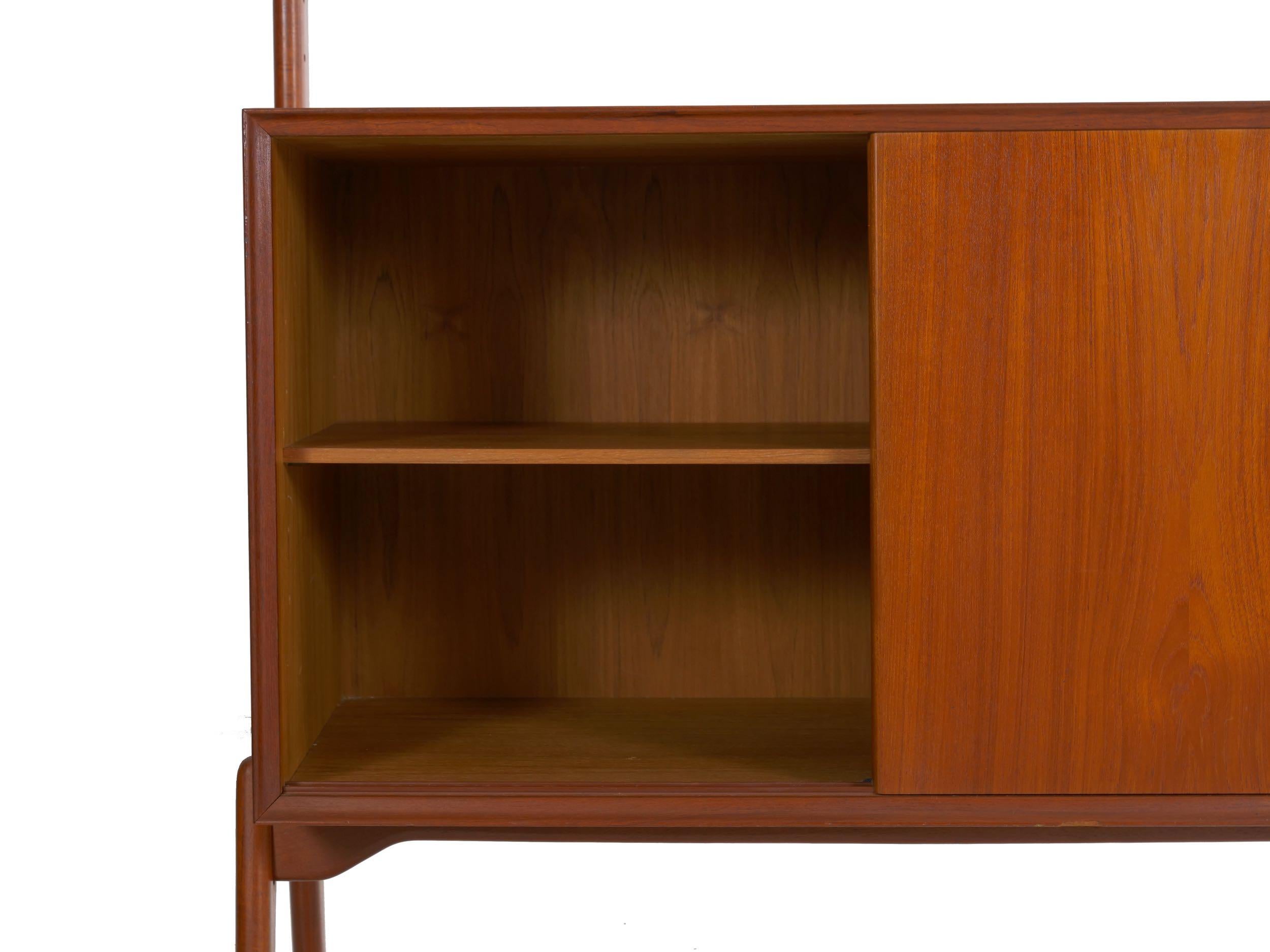 Danish Modern Teak “V Reol System” Single Wall Unit Bookshelf by Erik Buch 6