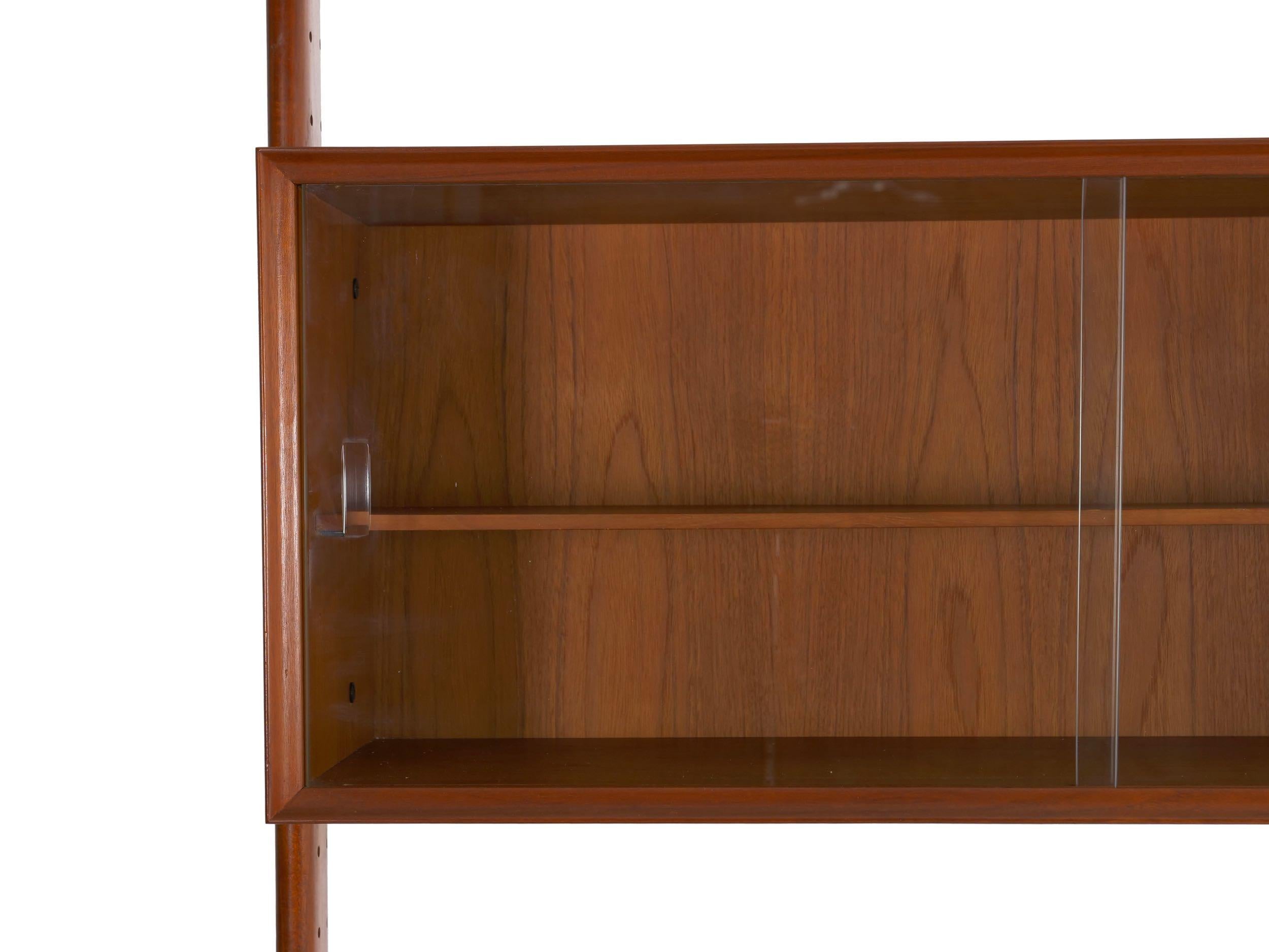 Danish Modern Teak “V Reol System” Single Wall Unit Bookshelf by Erik Buch 2