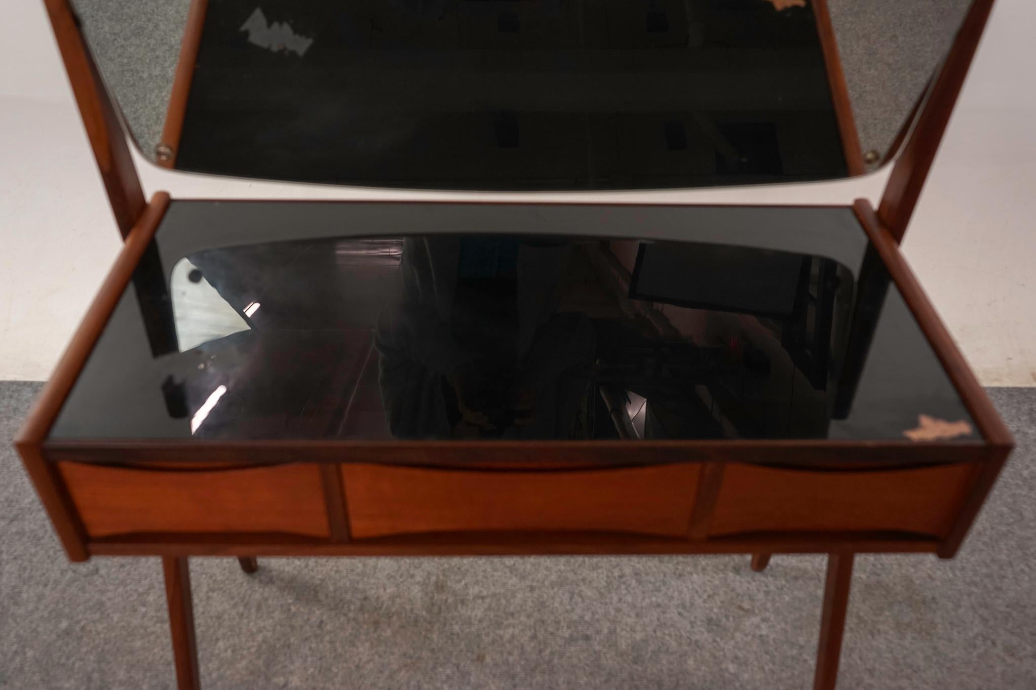 Vanity moderno danese in teak di Arne Vodder in vendita 3