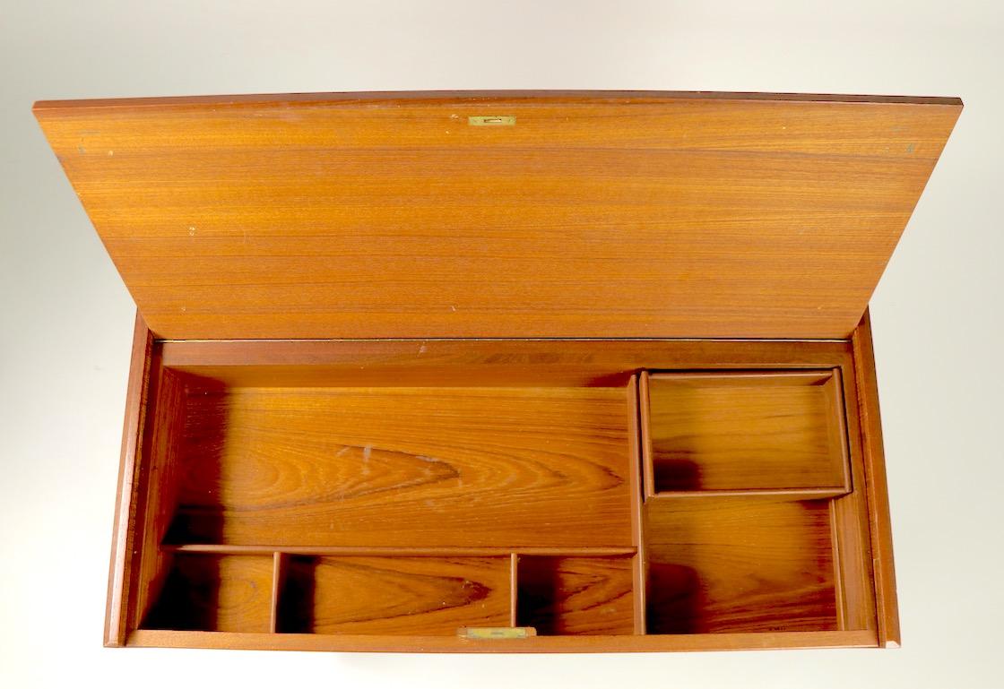 Danish Modern Teak Vanity Dresser Chest of Drawers For Sale 4