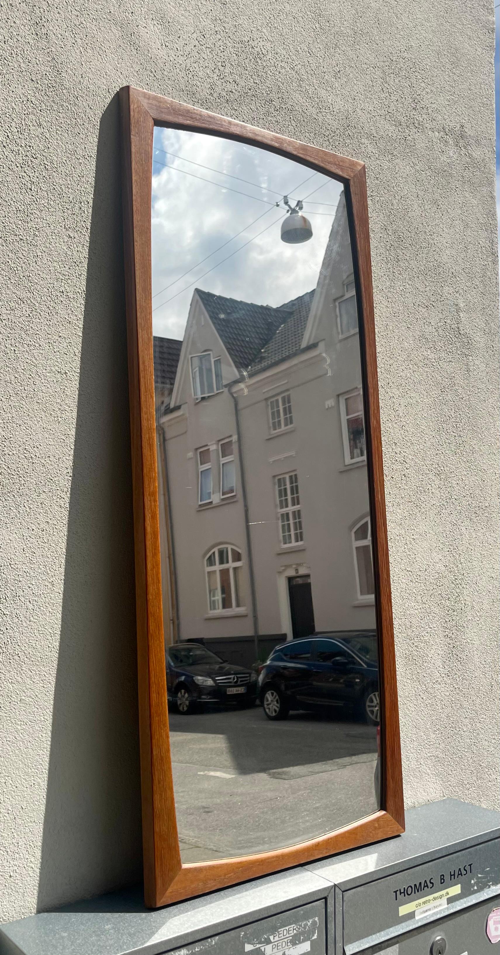 Danish Modern Teak Wall Mirror by Aksel Kjersgaard, 1960s In Good Condition For Sale In Esbjerg, DK