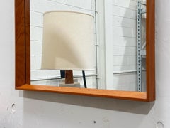 Espejo de pared moderno danés de teca de Pedersen & Hansen - Colgante cuadrado de mediados de siglo