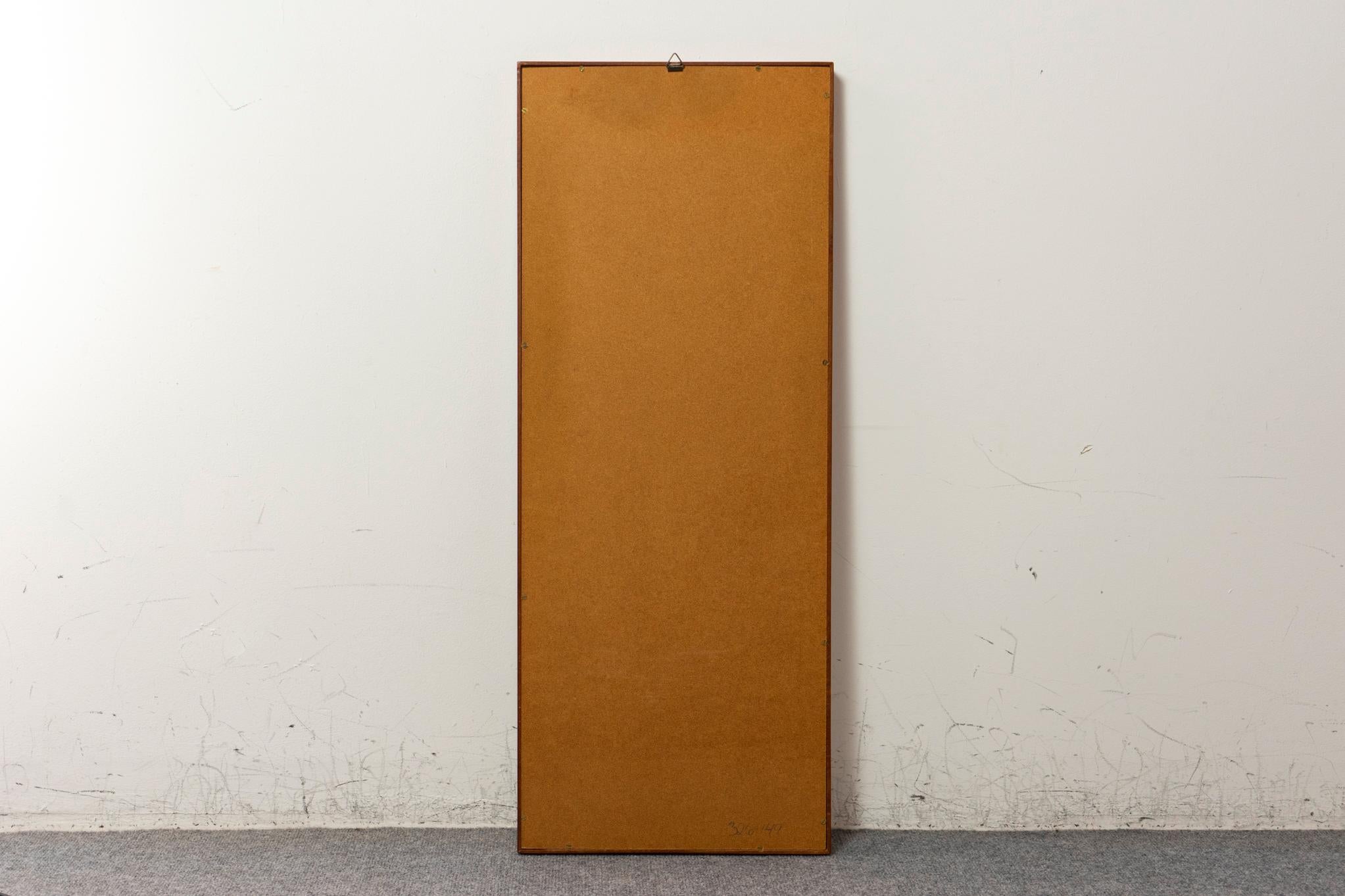 Espejo de pared moderno danés de teca en venta 3