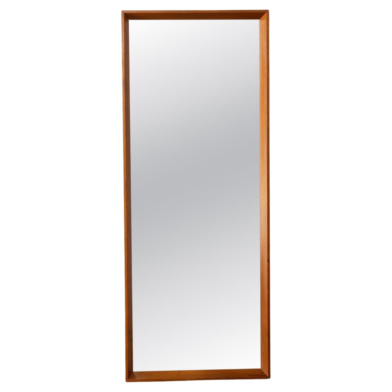 Espejo de pared moderno danés de teca en venta