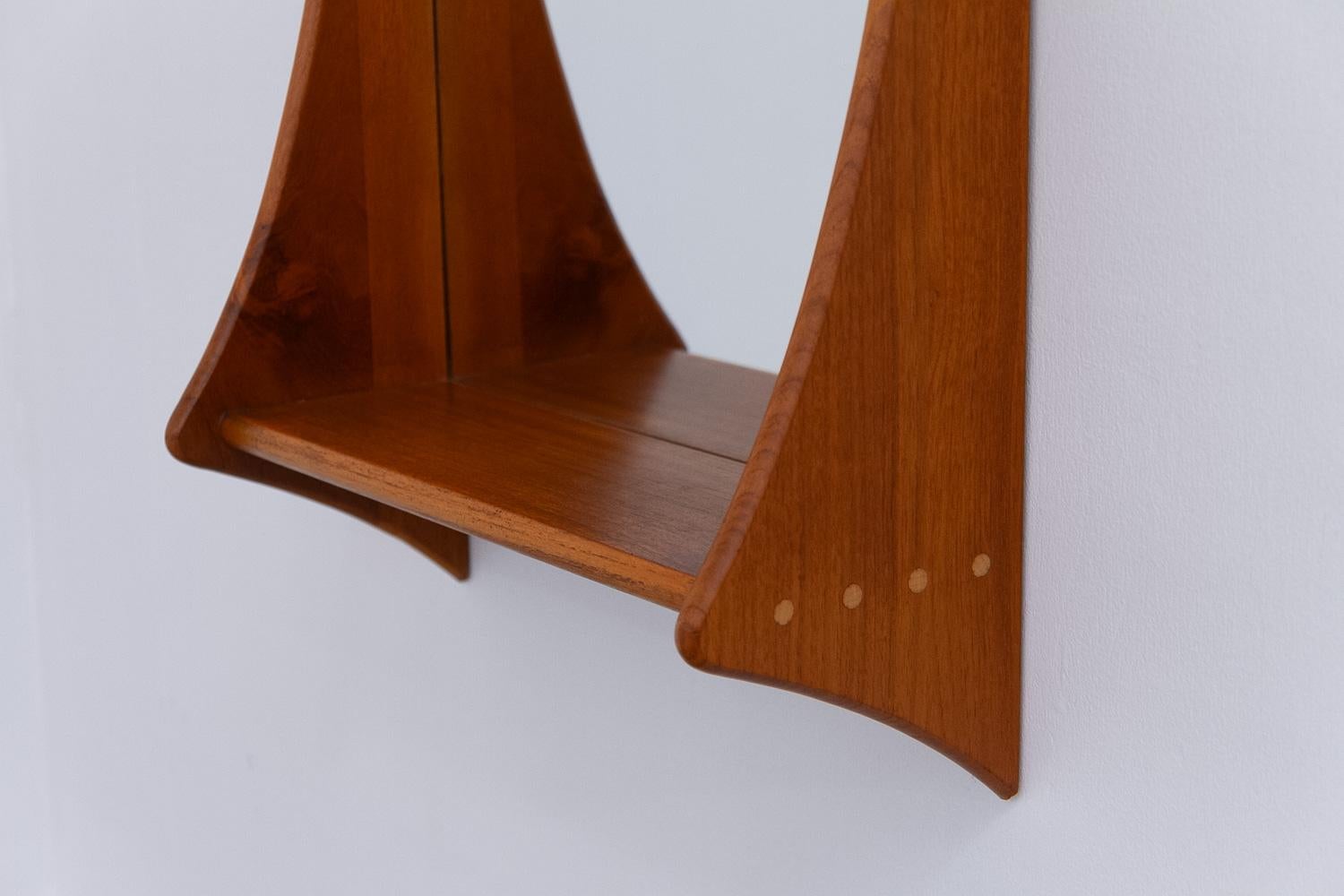 Danish Modern Teak Wall Mirror with Shelf by Jansen Spejle, 1960s. For Sale 9