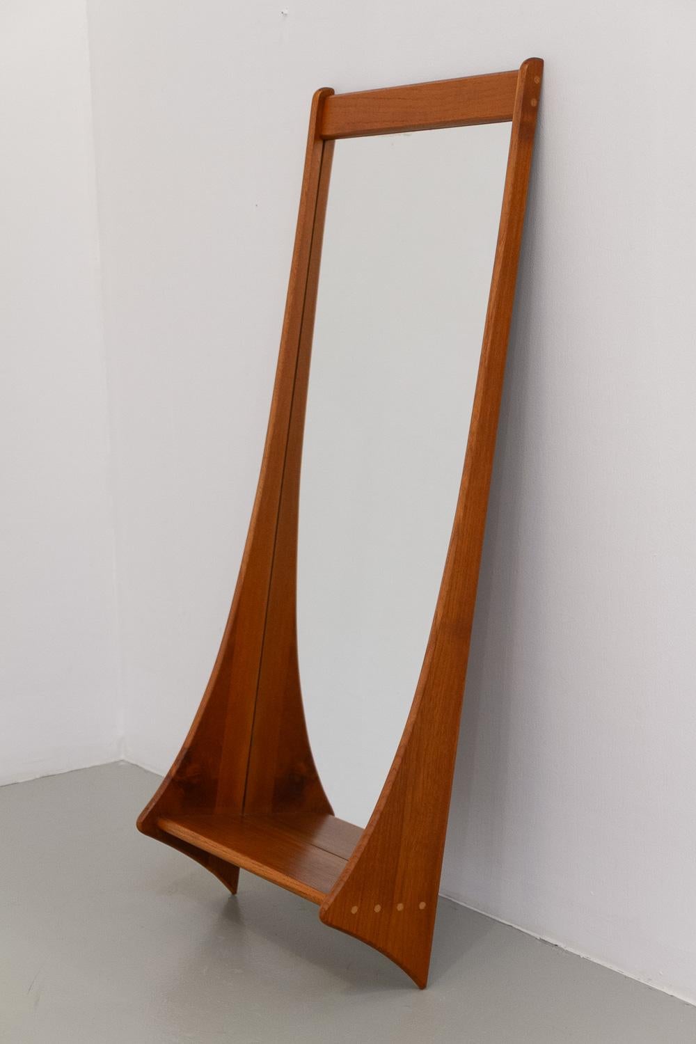 Danish Modern Teak Wall Mirror with Shelf by Jansen Spejle, 1960s. For Sale 4
