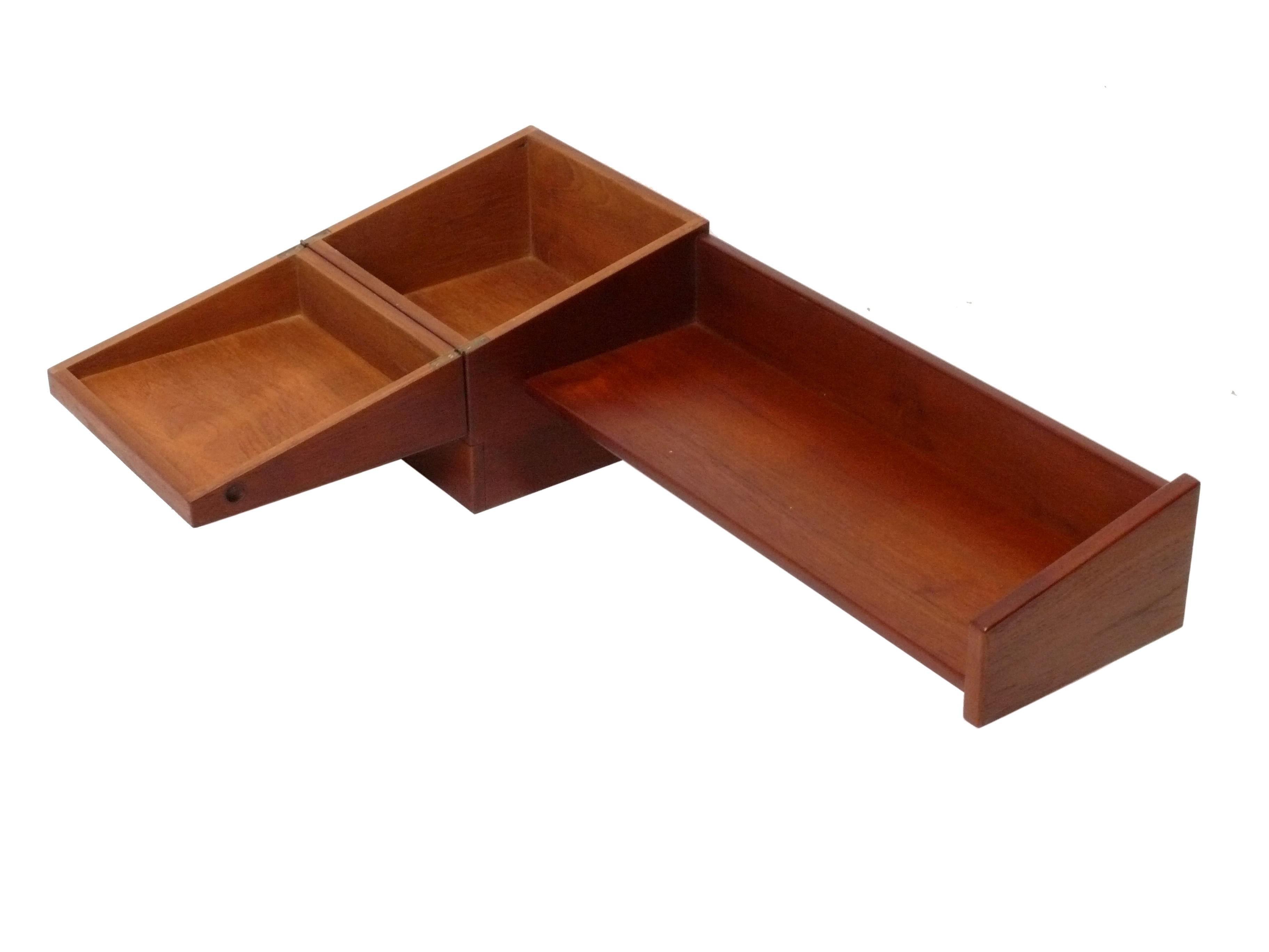 Danish Modern Teak Wall Mounted Console Table and Arched Mirror with Brass Trim In Good Condition For Sale In Atlanta, GA
