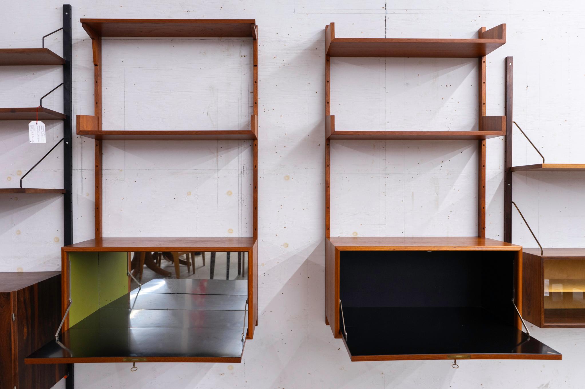 Dänisches Modernes Teakholz-Wandsystem (Skandinavische Moderne) im Angebot