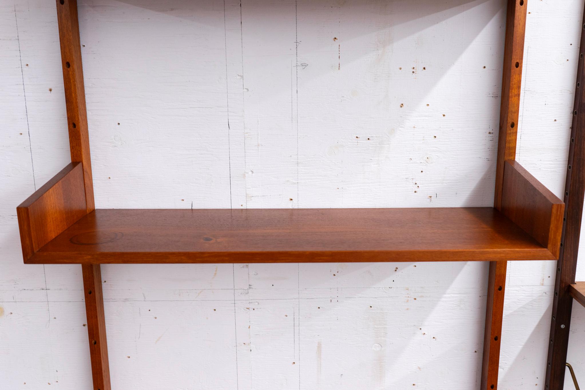 Dänisches Modernes Teakholz-Wandsystem im Angebot 2