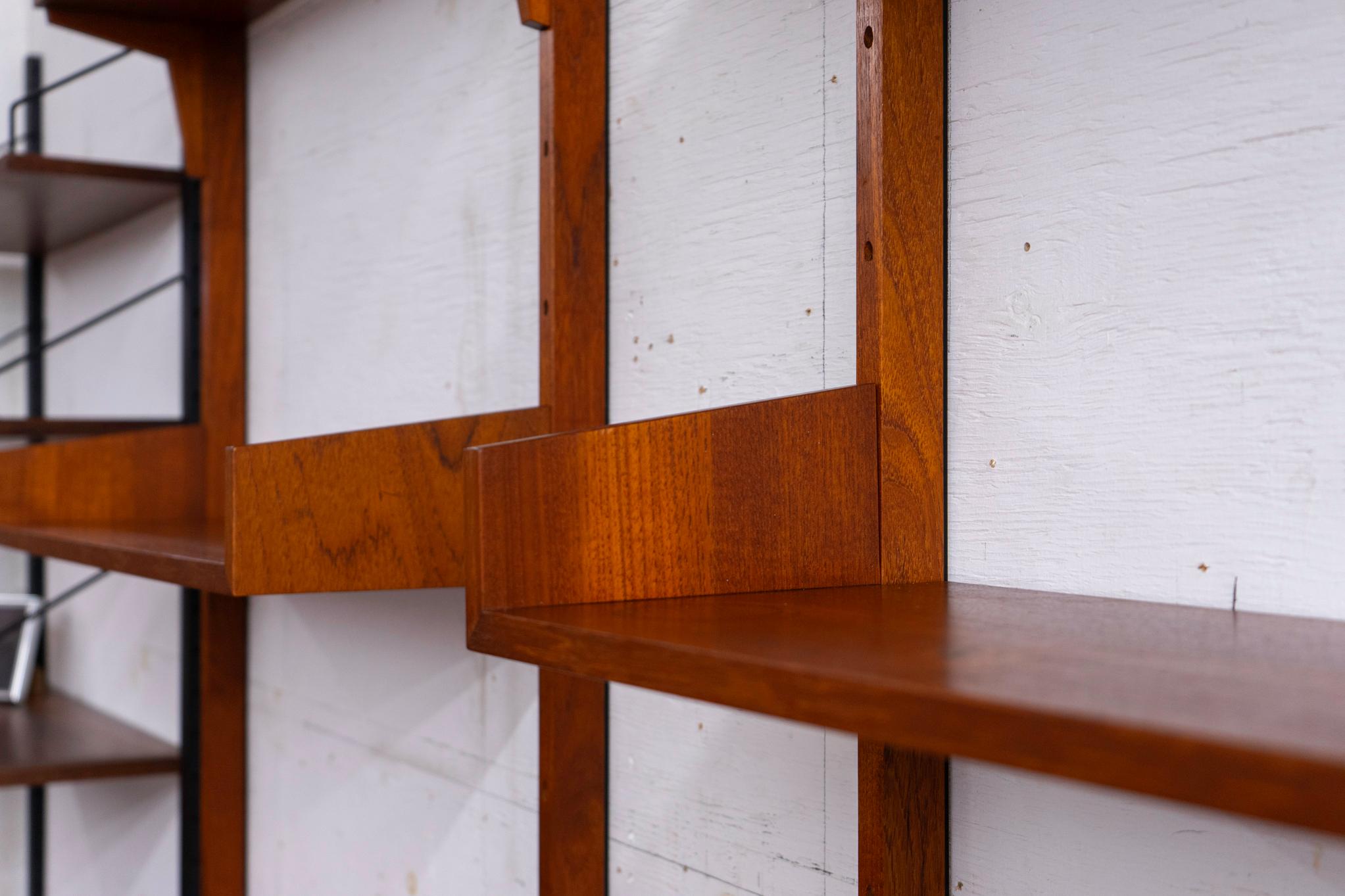 Dänisches Modernes Teakholz-Wandsystem im Angebot 3