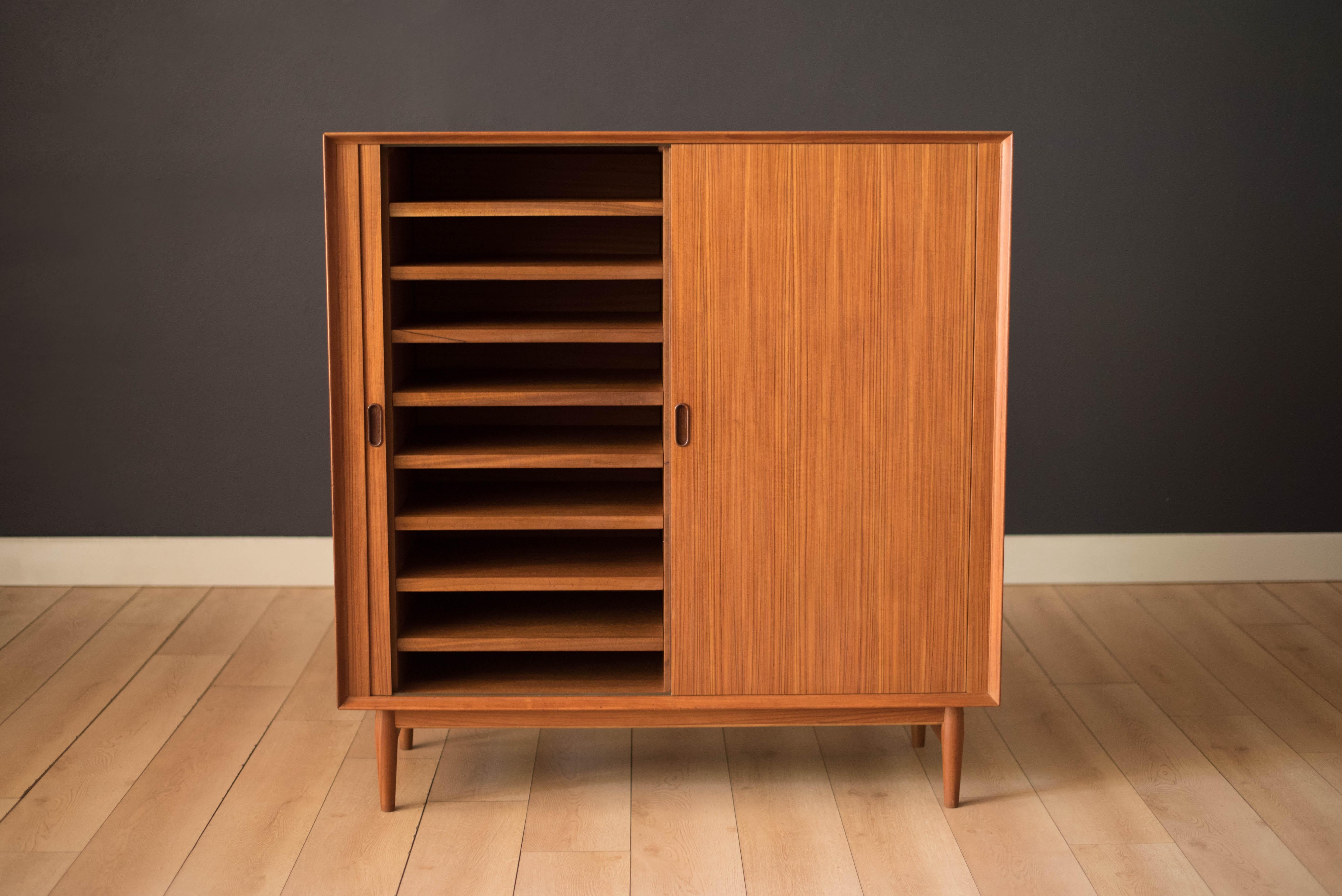 Danish Modern Teak Wardrobe Dresser Chest by Arne Vodder for Sibast Møbler In Good Condition For Sale In San Jose, CA