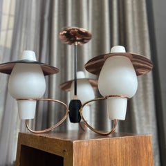 Lampadario moderno danese a tre bracci in rame e vetro opalino