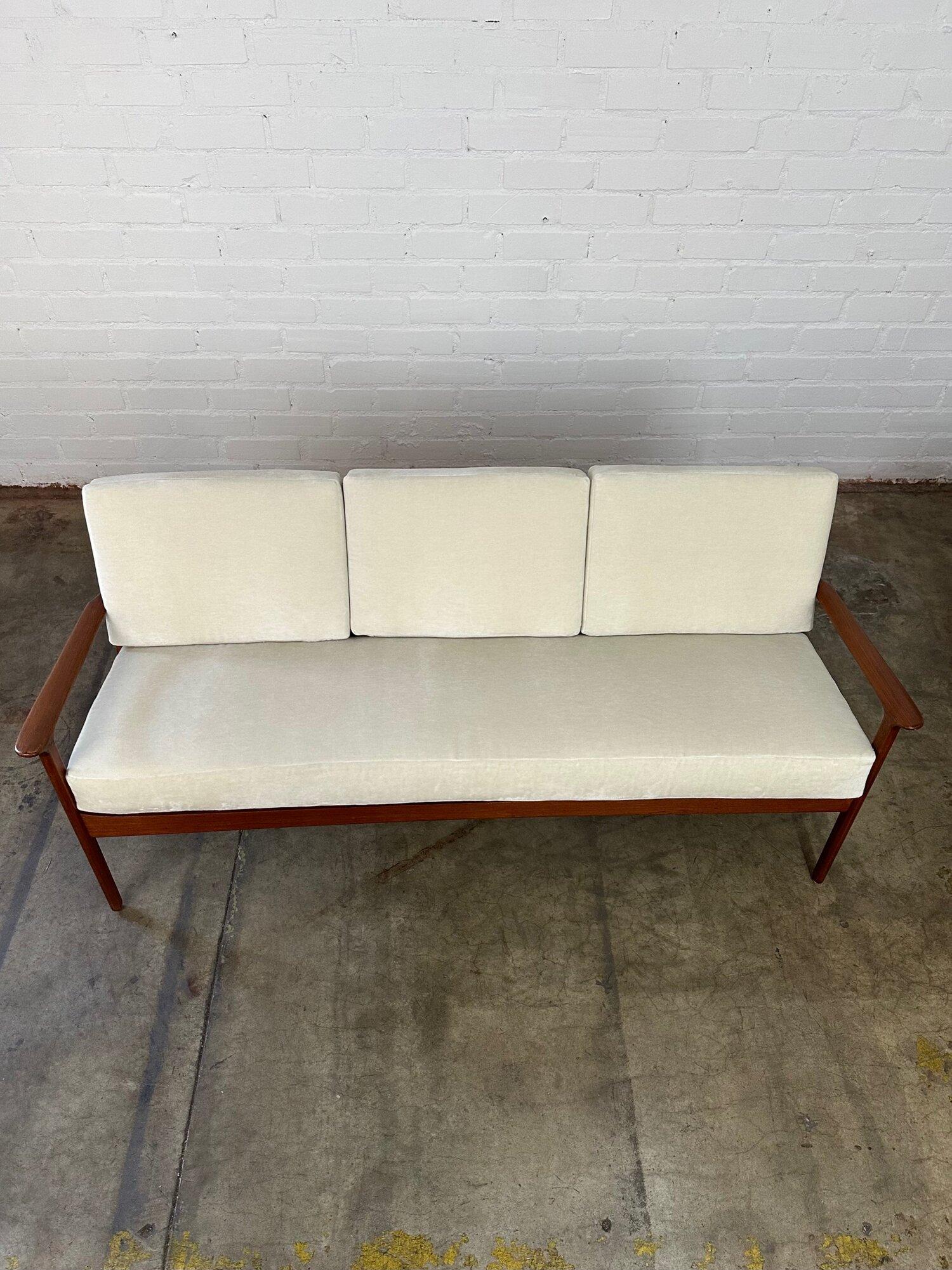 Danish Modern three seater sofa For Sale 4