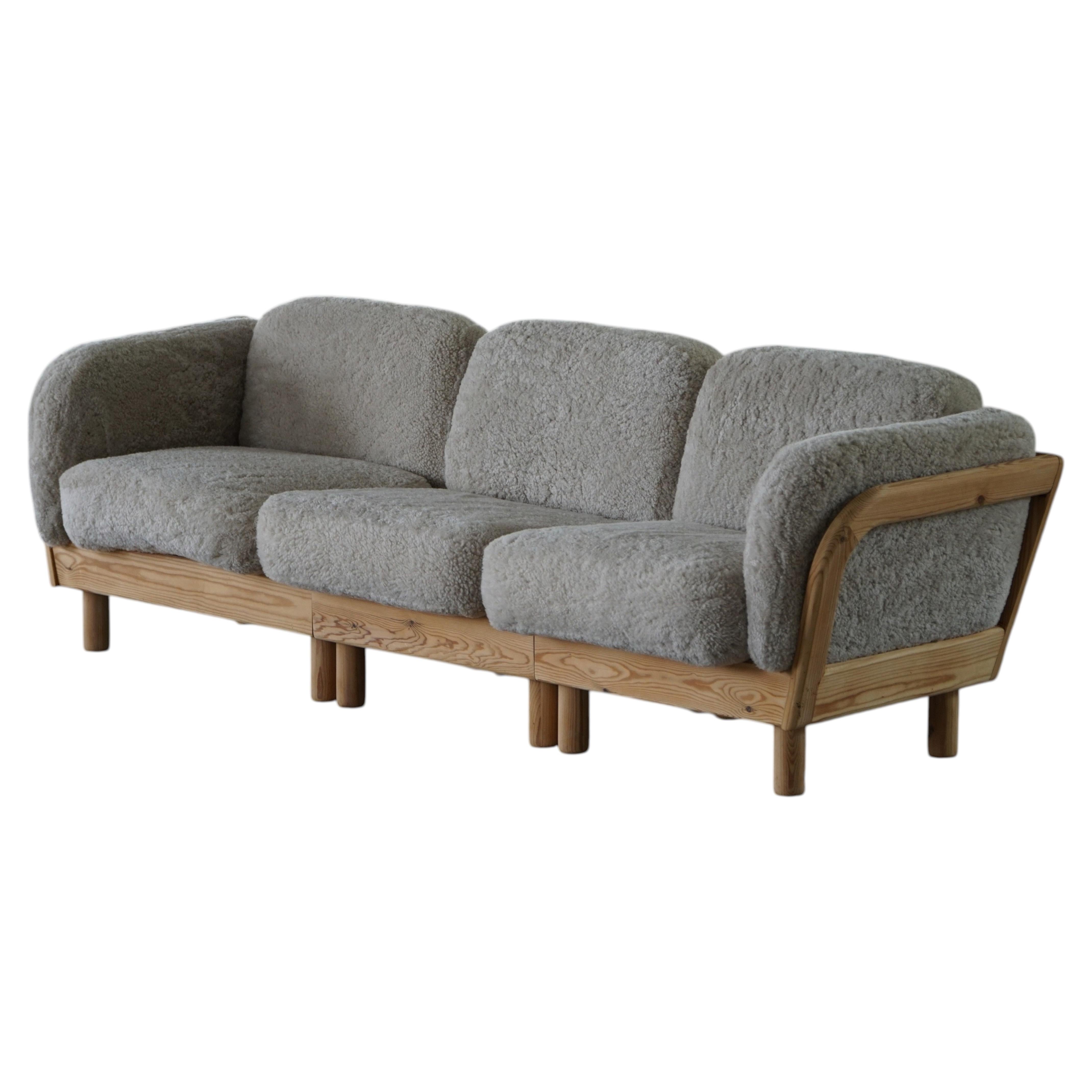 Danish Modern, Three Seater Sofa in Pine & Lambswool, Late 20th Century, 1980s