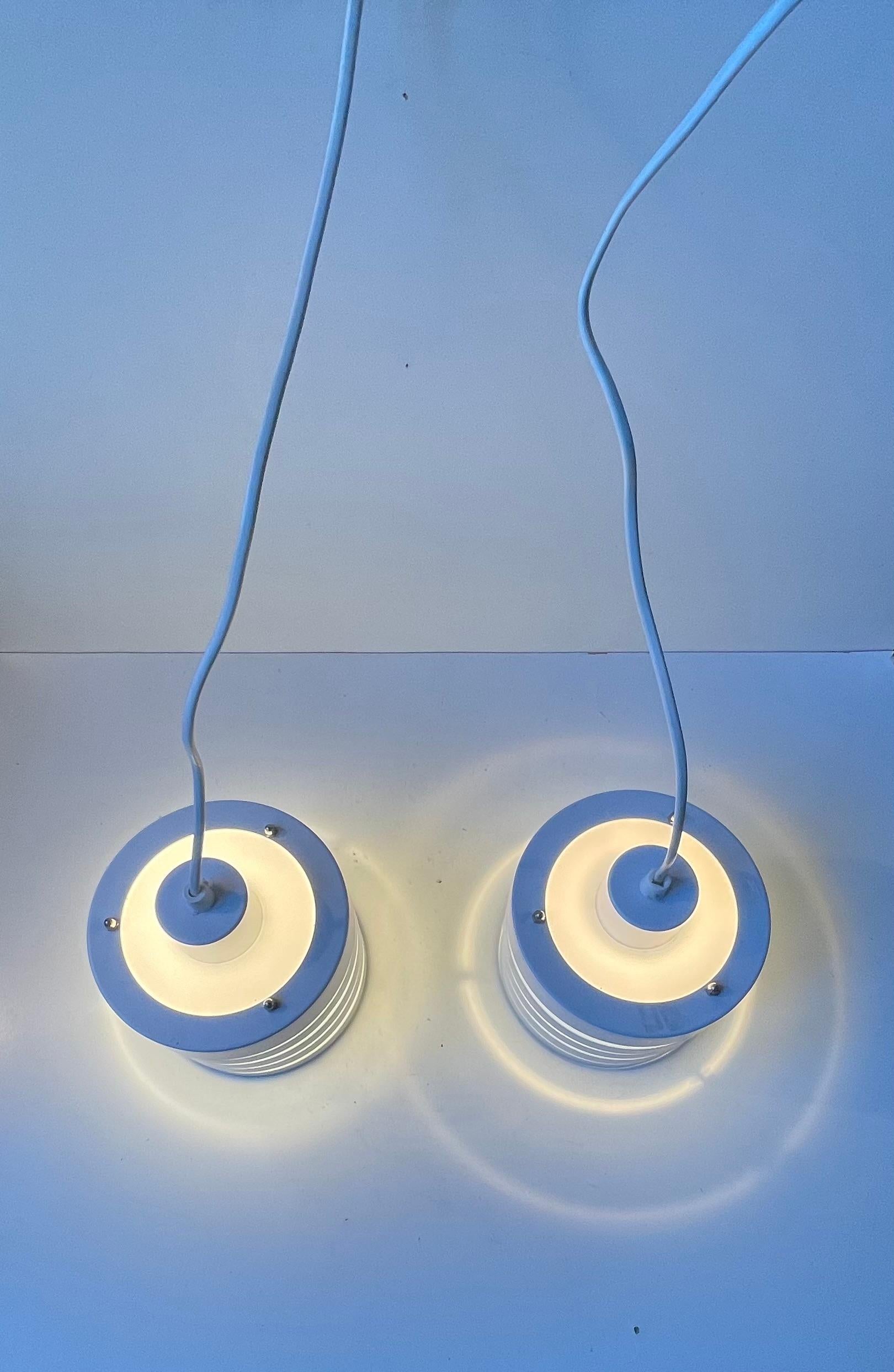 Dänische moderne weiße Pendelleuchten in Reihen von Knud Christensen, 1970er Jahre im Angebot 5