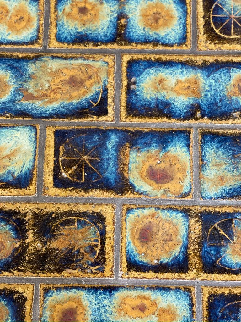 Mesa de centro danesa de azulejos modernos Cerámico en venta