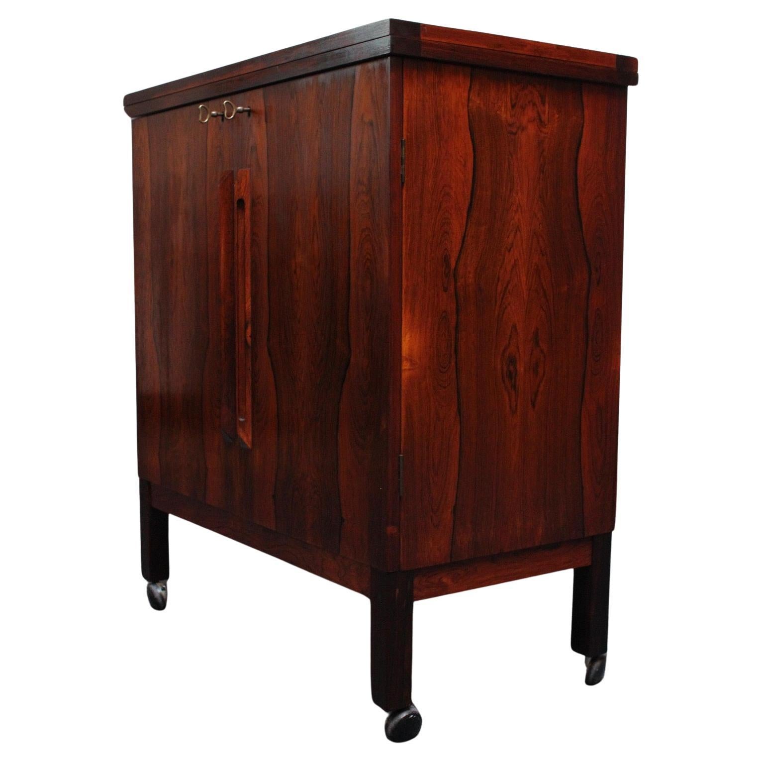 Danish Modern Torbjørn Afdal Rosewood Dry Bar Cabinet for Bruksbo Norway In Good Condition In San Diego, CA