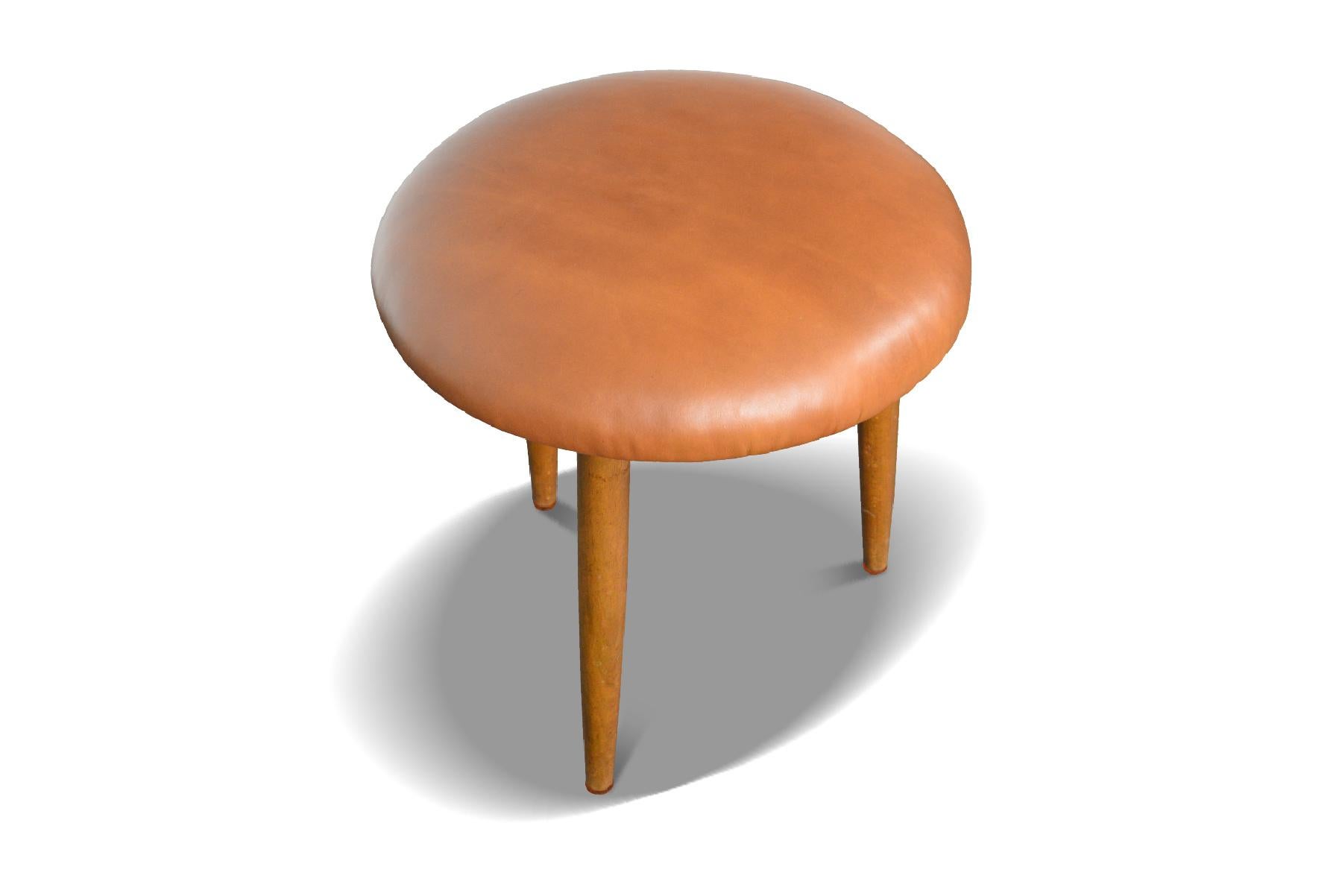 Danish Modern Tripod Ottoman in Cognac Leather In Excellent Condition For Sale In Berkeley, CA