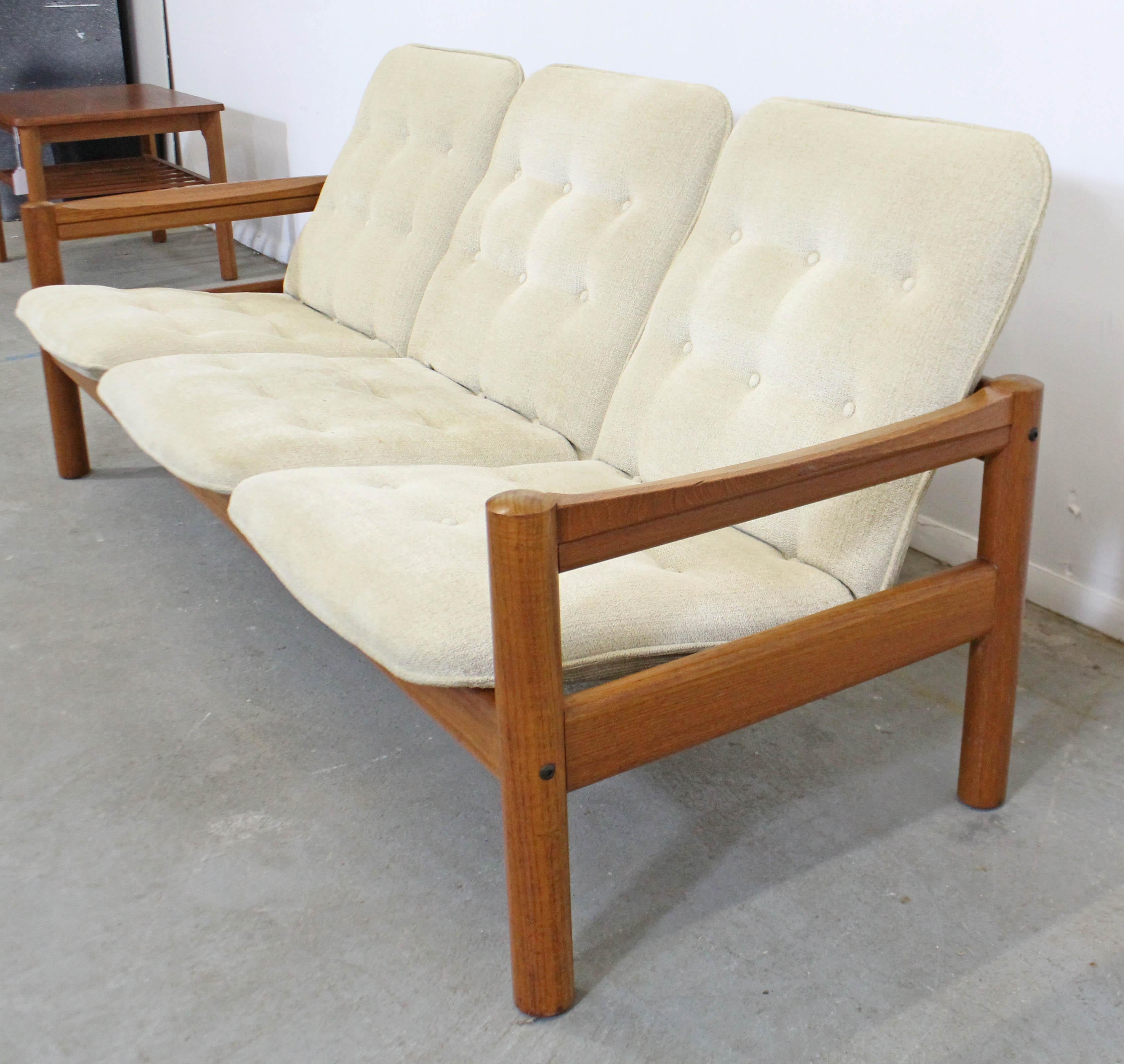 domino mobler couch