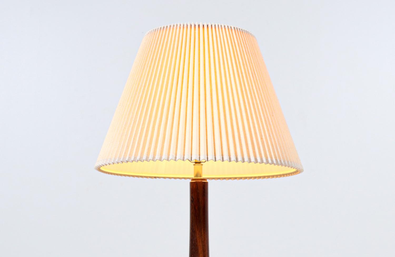 Mid-Century Modern Expertly Restored - Danish Modern Turned Solid Teak Tear Drop Table Lamp For Sale