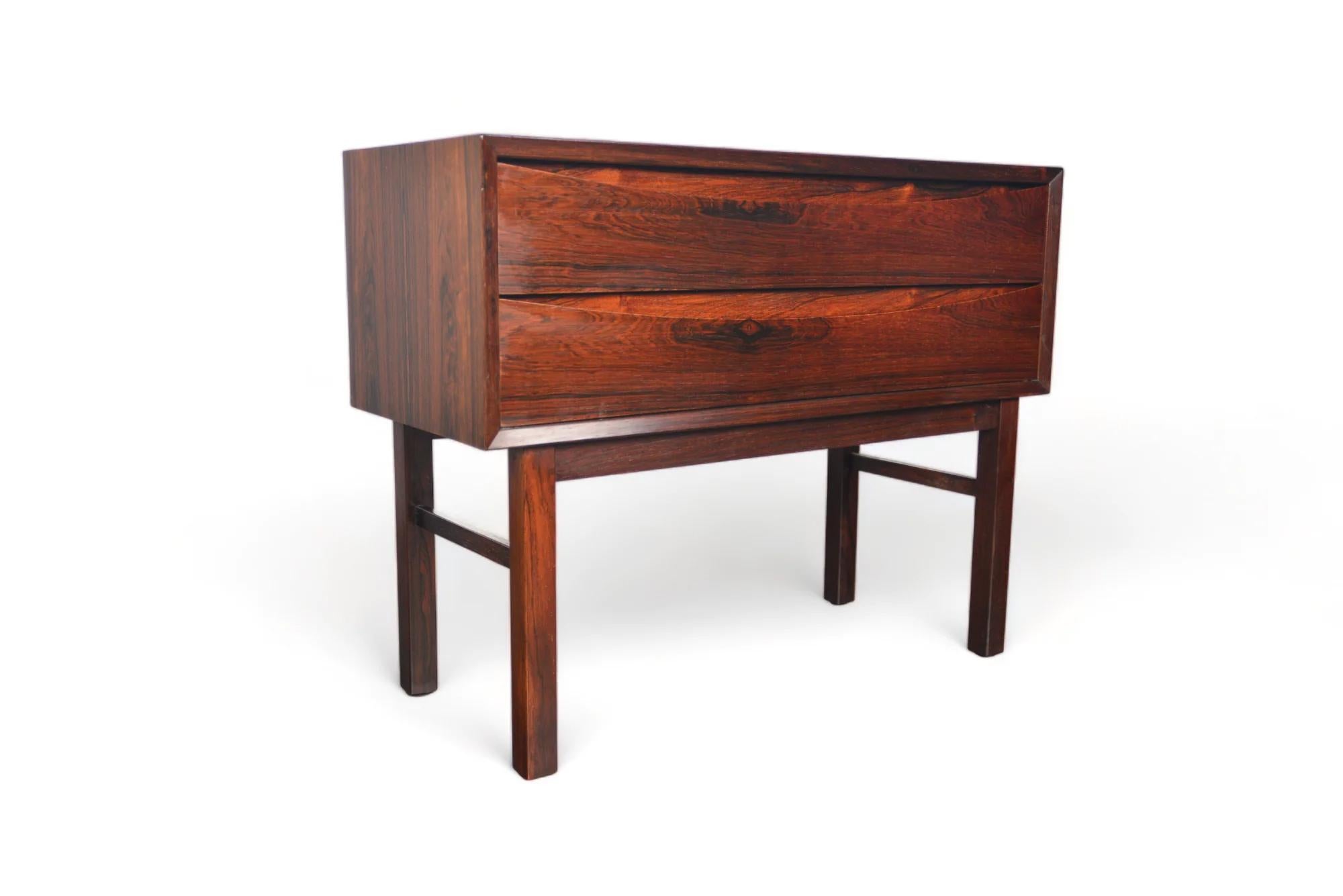 Danish Modern Two Drawer Rosewood Hallway Chest In Good Condition For Sale In Berkeley, CA
