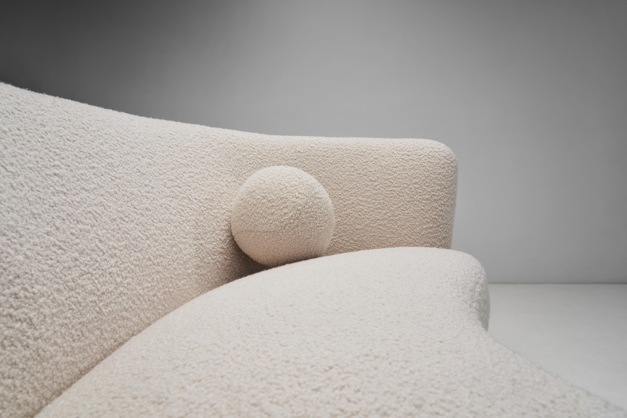 Canapé deux places The Modernity avec coussin d'appoint, Danemark ca 1940s en vente 3