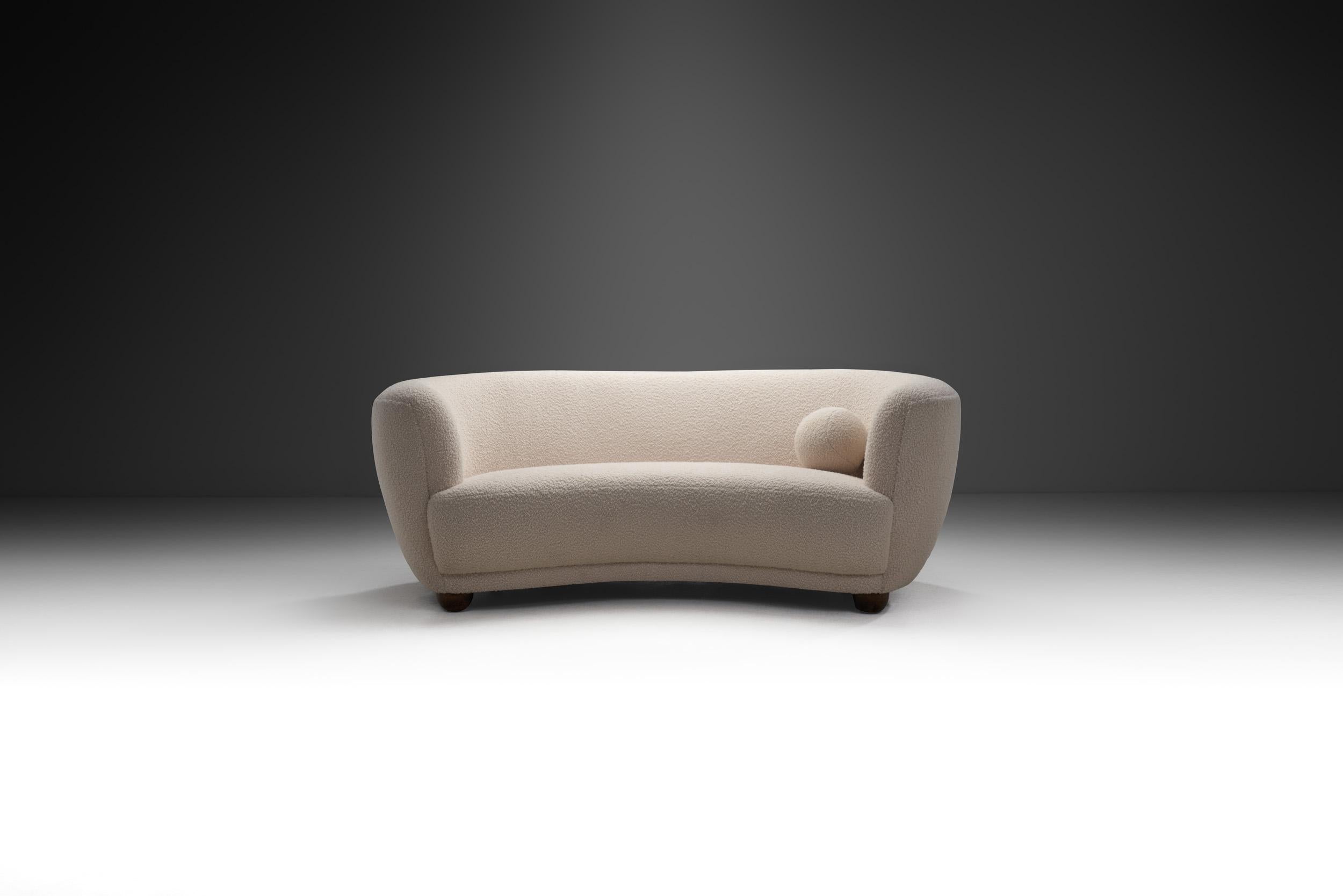 Scandinavian Modern Danish Modern Two-Seater Sofa with an Accent Pillow, Denmark ca 1940s For Sale