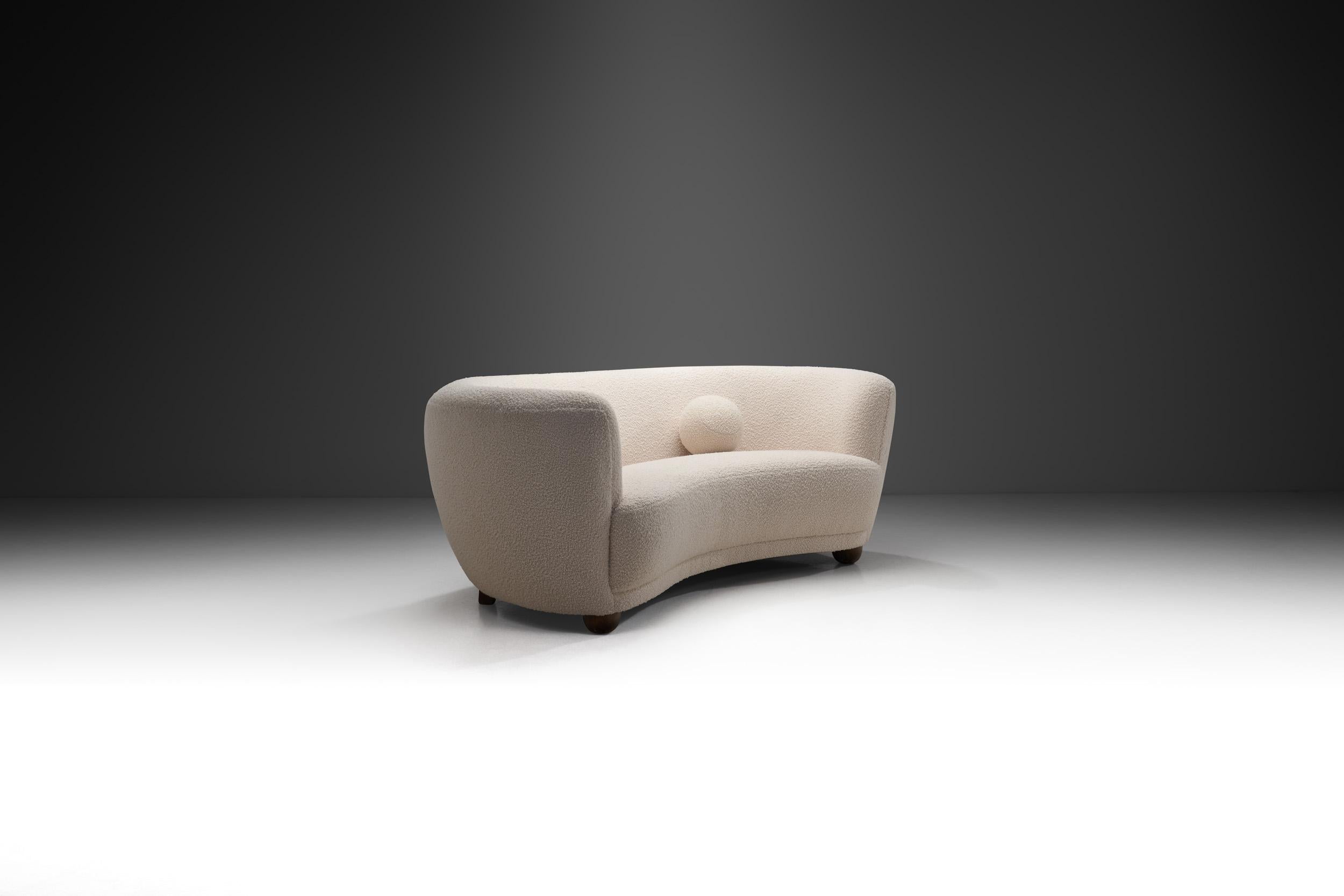 Danois Canapé deux places The Modernity avec coussin d'appoint, Danemark ca 1940s en vente