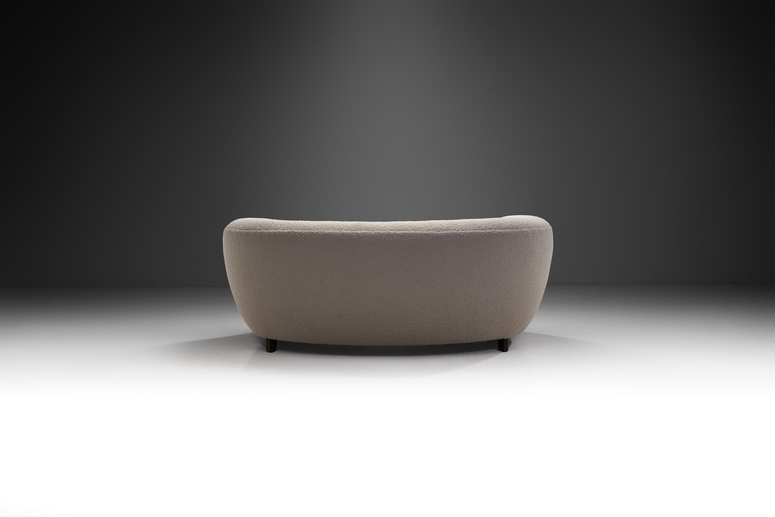 Canapé deux places The Modernity avec coussin d'appoint, Danemark ca 1940s Bon état - En vente à Utrecht, NL