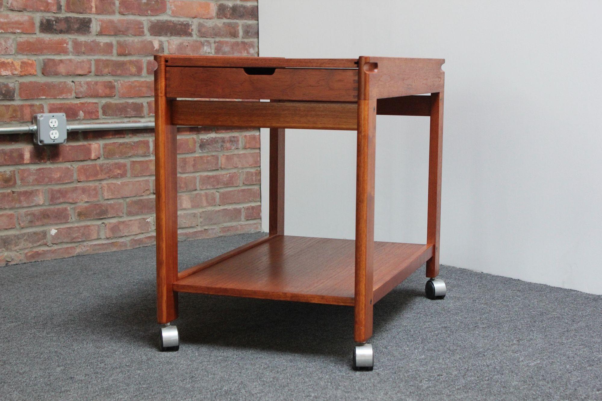 Danish Modern Two-Tier Extendable Bar Cart with Leaf by Aksel Kjersgaard For Sale 12