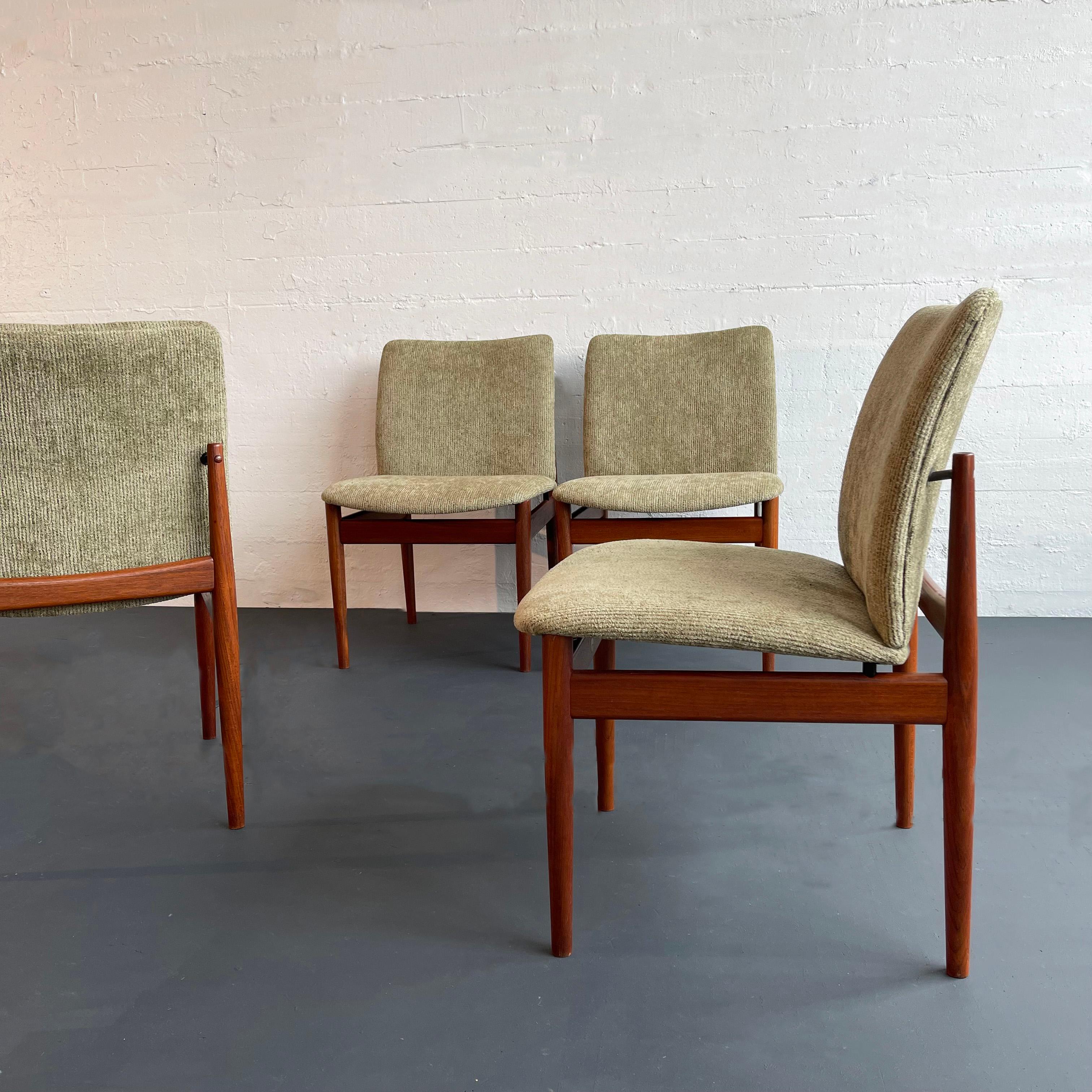 20th Century Danish Modern Upholstered Dining Chairs Model 191 By Finn Juhl