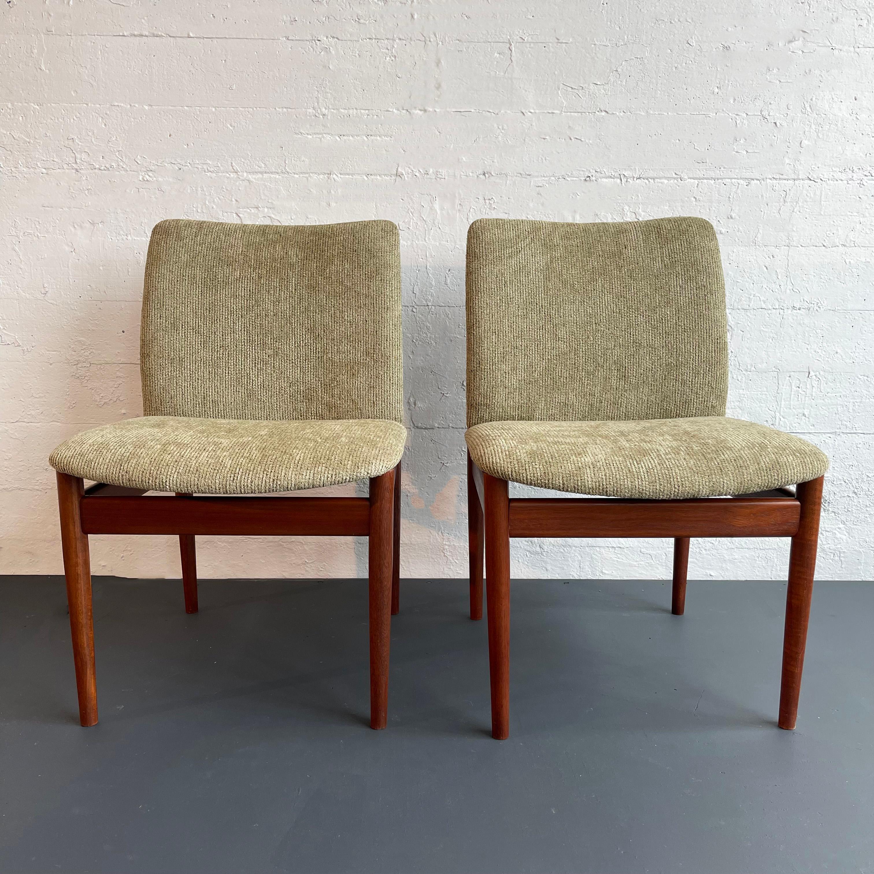 Danish Modern Upholstered Dining Chairs Model 191 By Finn Juhl 2