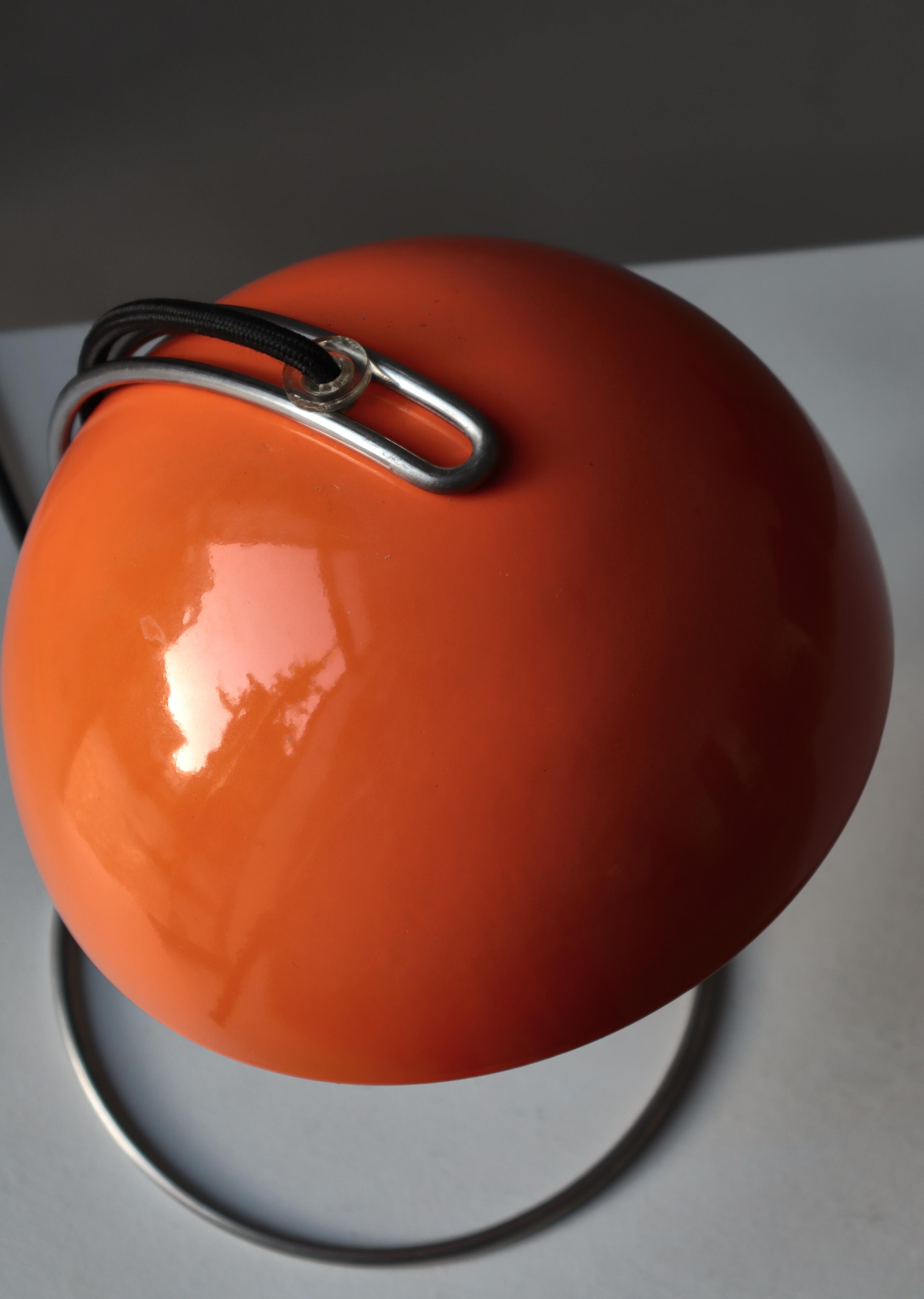 Lampe de table moderne danoise Verner Panton orange, Louis Poulsen, 1968 en vente 2