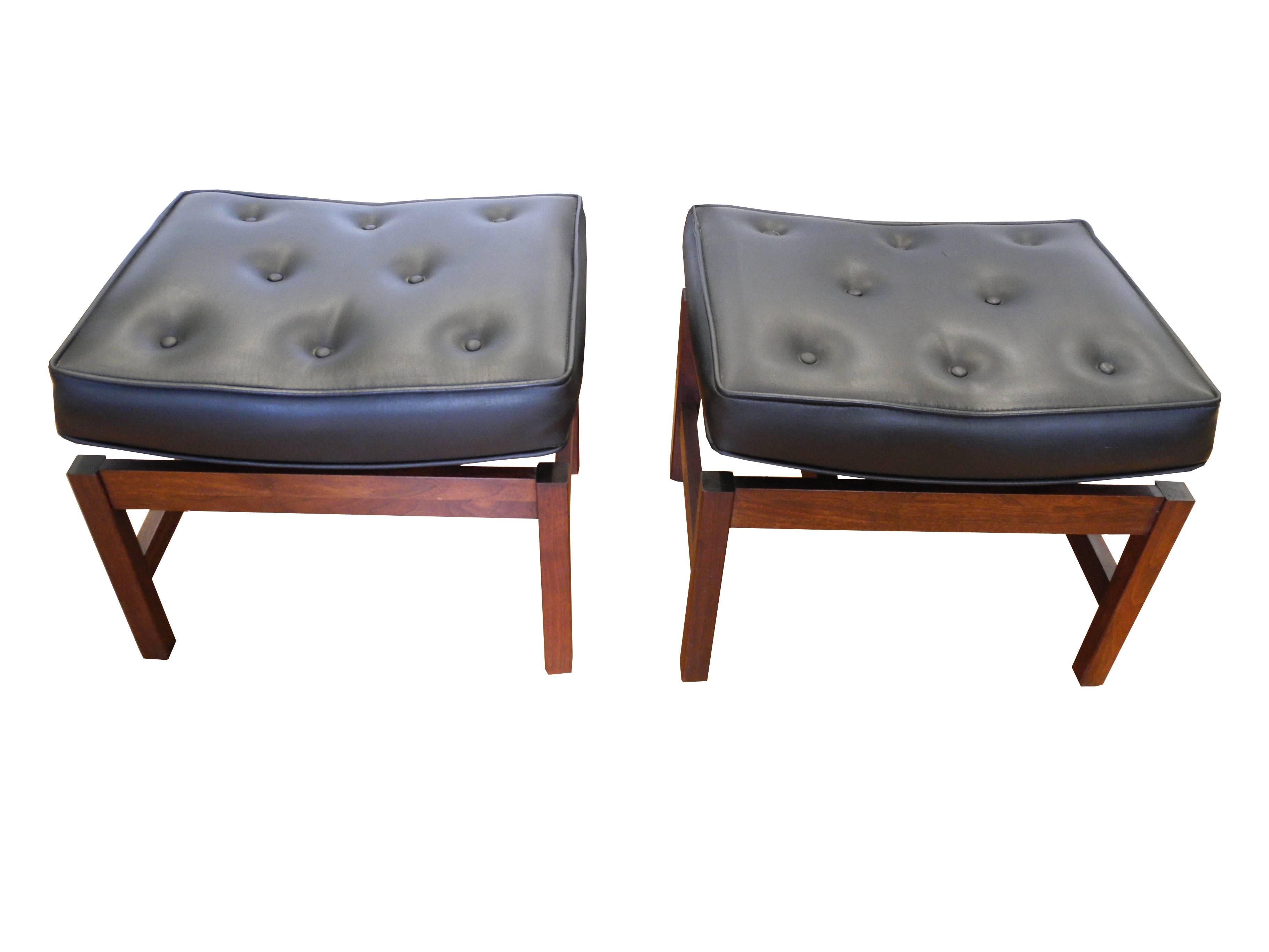 20th Century Danish Modern Vintage Ottoman and Console Set in Walnut Attributed to Jens Risom