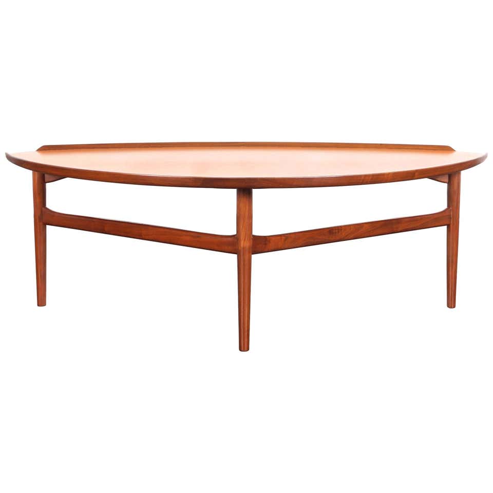 Baker Furniture: Tables, Chairs, Sofas & More - 636 For Sale at 1stdibs