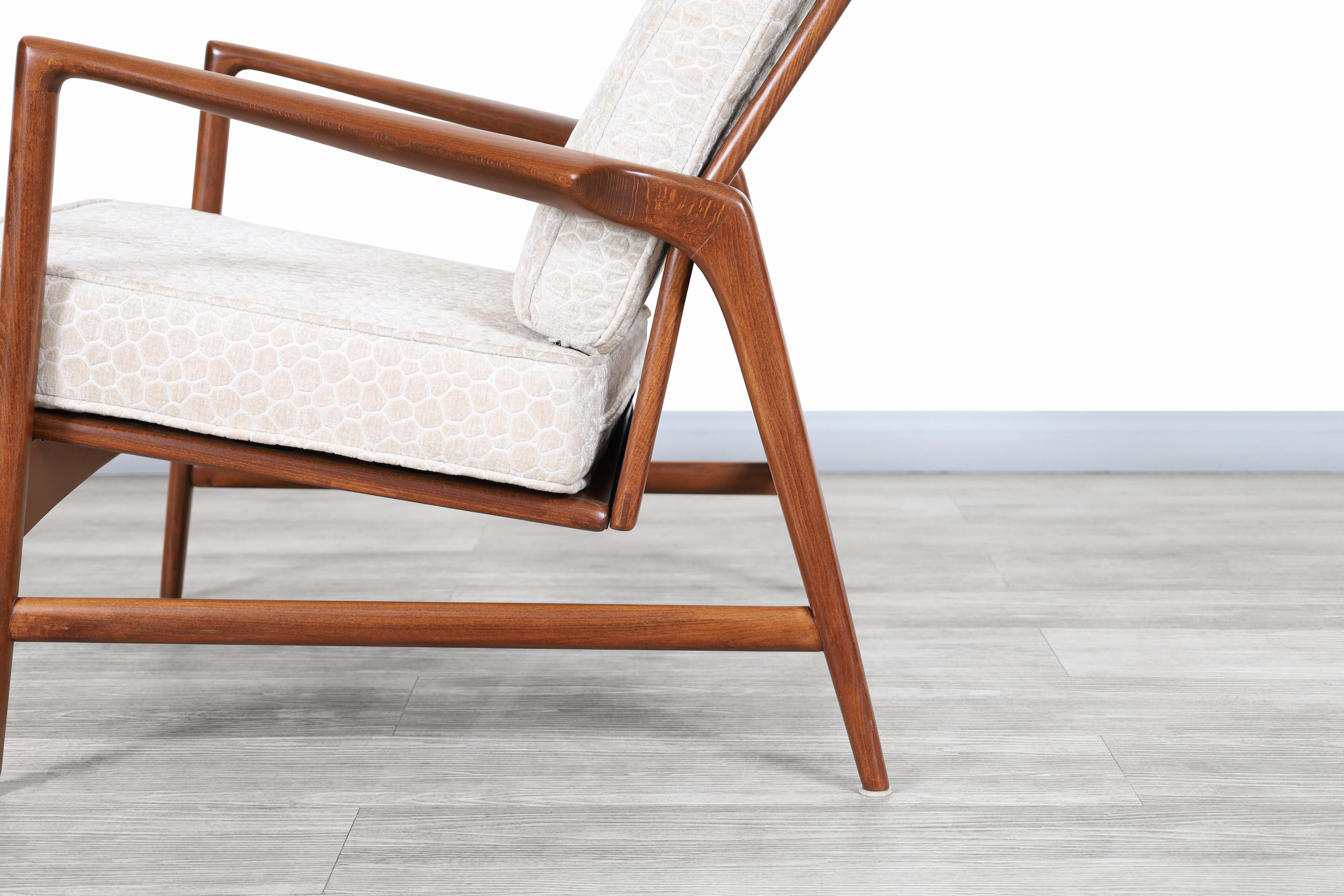 Danish Modern Walnut Reclining Lounge Chair and Ottoman by Ib Kofod Larsen For Sale 9
