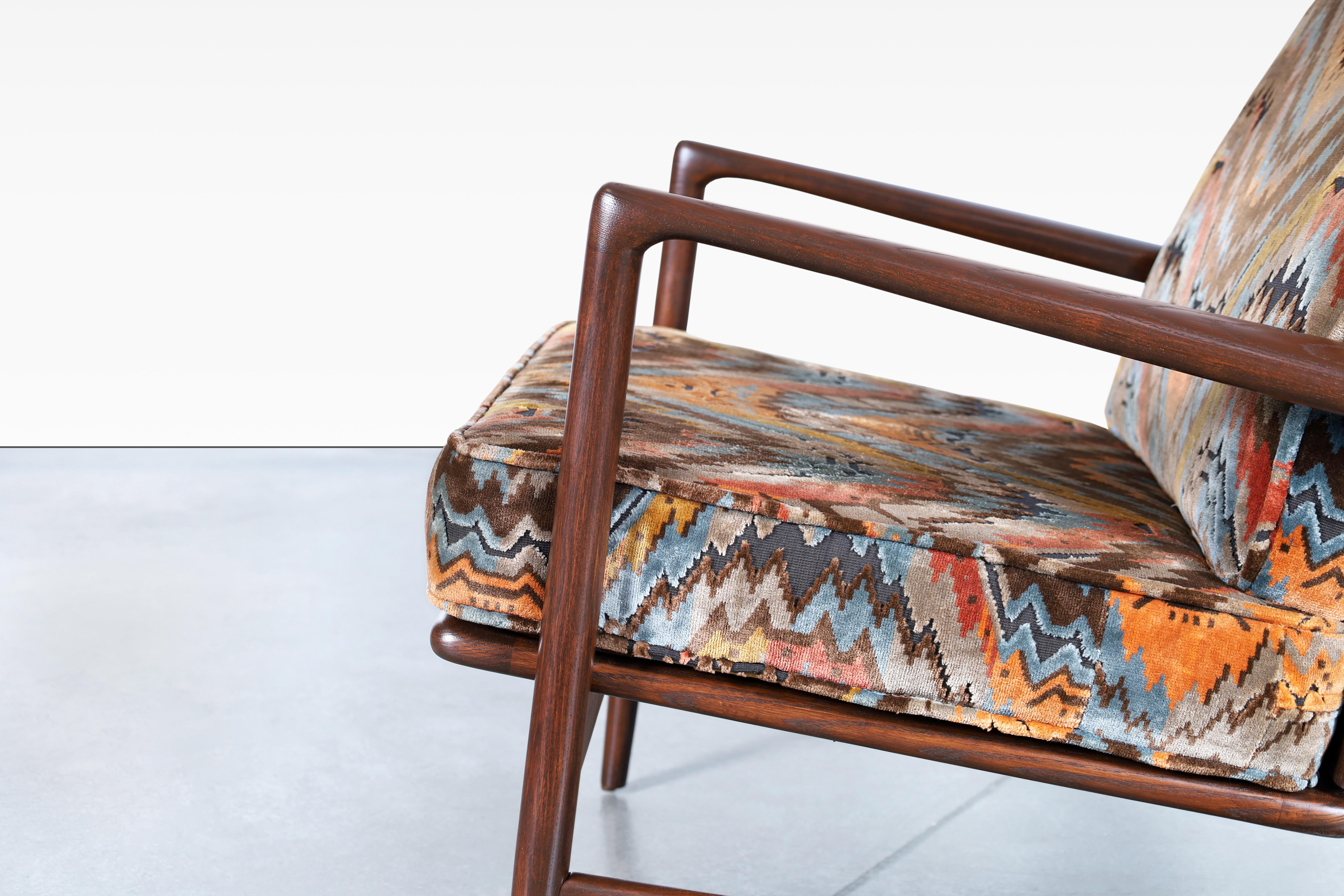 Danish Modern Walnut Reclining Lounge Chairs and Ottoman by Ib Kofod Larsen For Sale 5