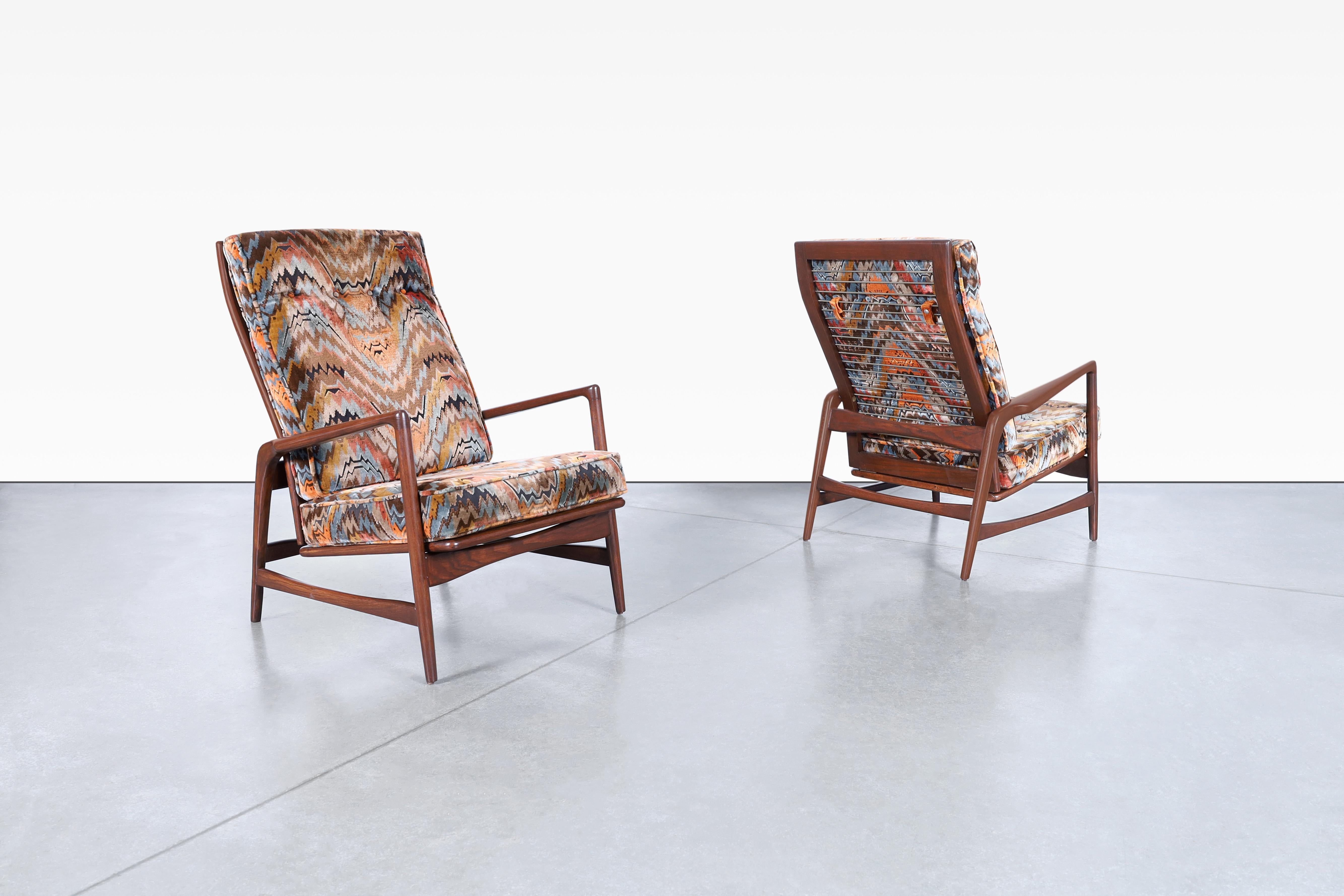 Mid-Century Modern Danish Modern Walnut Reclining Lounge Chairs and Ottoman by Ib Kofod Larsen For Sale