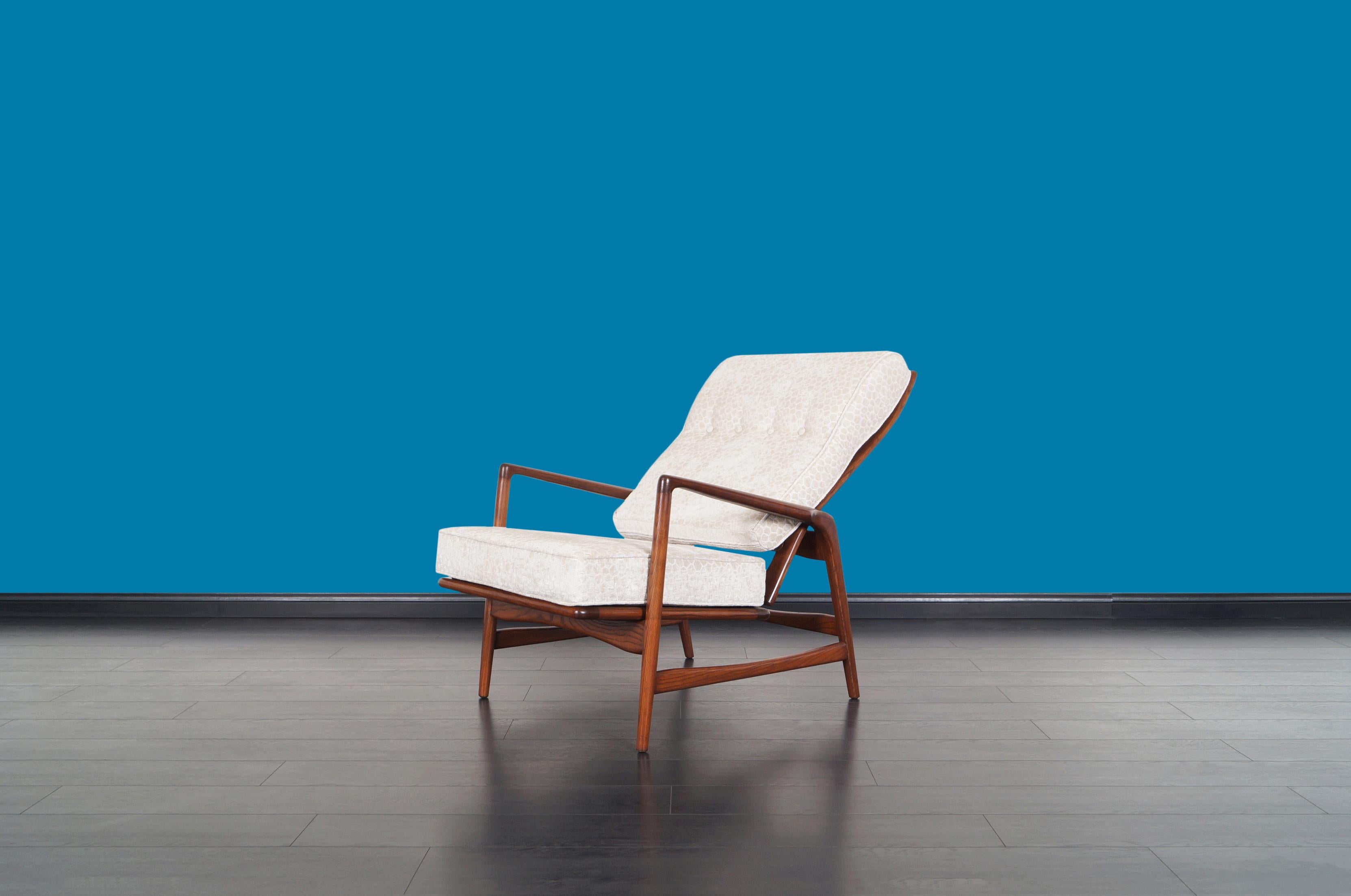 Danish Modern Walnut Reclining Lounge Chairs by Ib Kofod Larsen 2