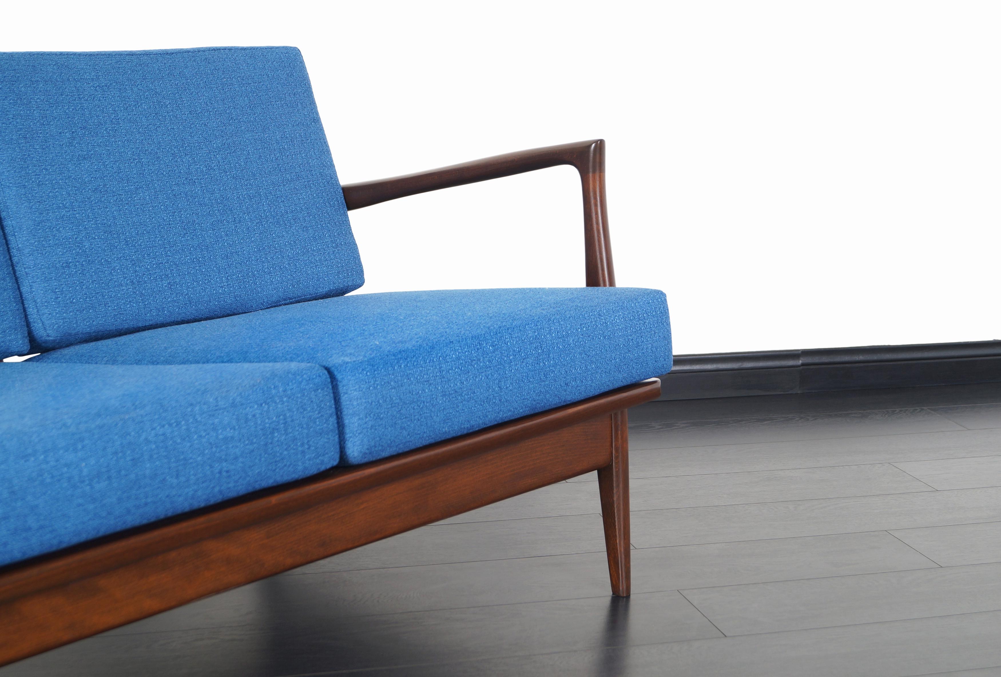 Danish Modern Walnut Sofa by Ib Kofod-Larsen In Excellent Condition In North Hollywood, CA
