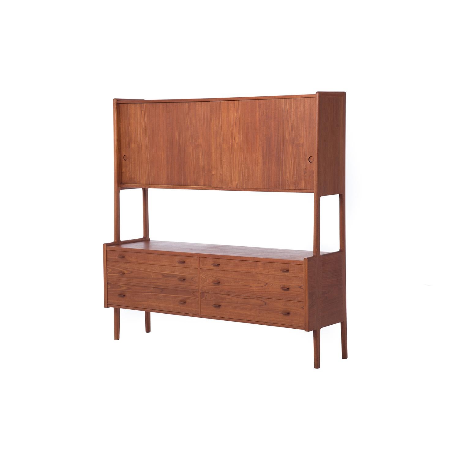 Scandinavian Modern Danish Modern Wegner Sideboard