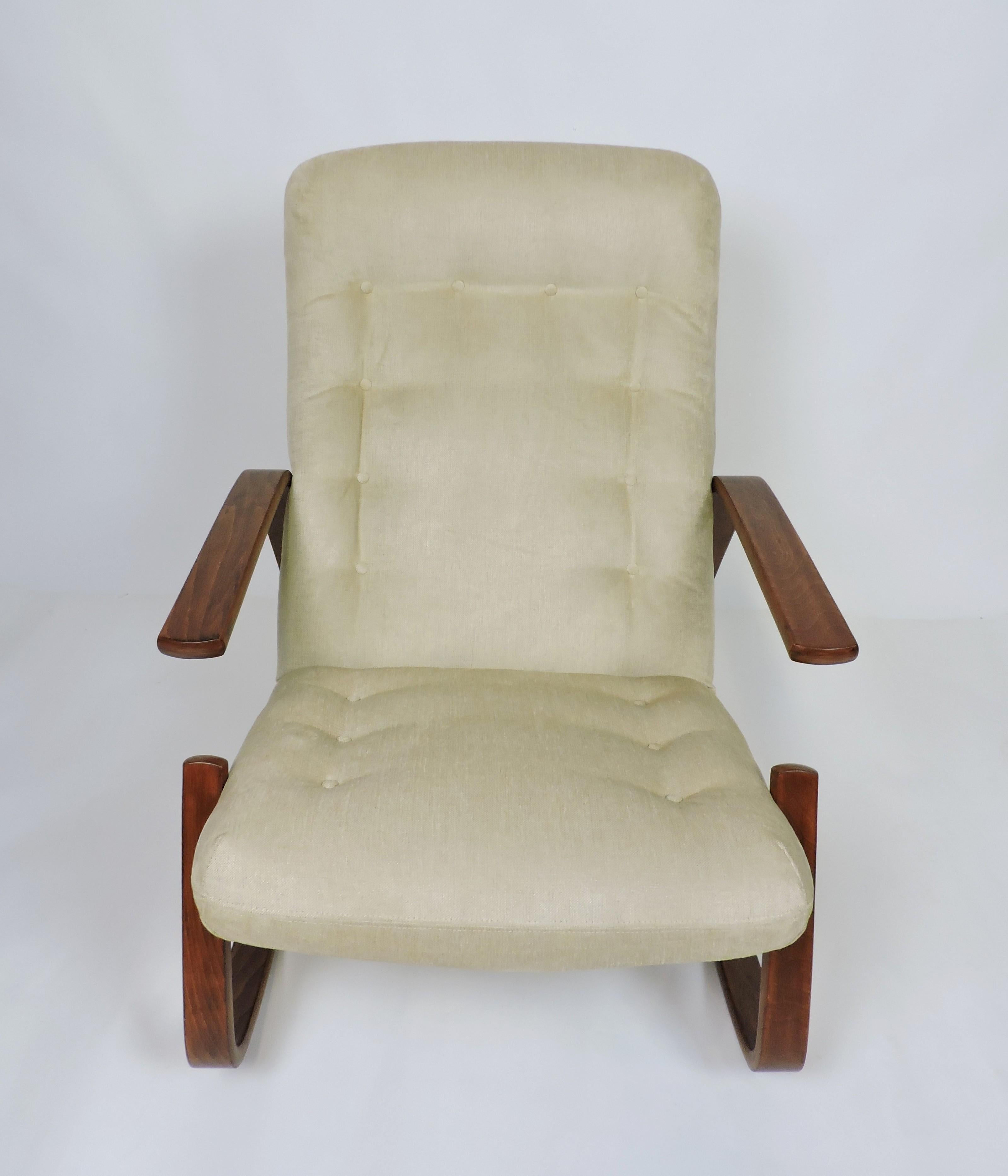 Danish Modern Westnofa Norway Bentwood Rocking Chair by Ingmar Relling In Good Condition In Chesterfield, NJ