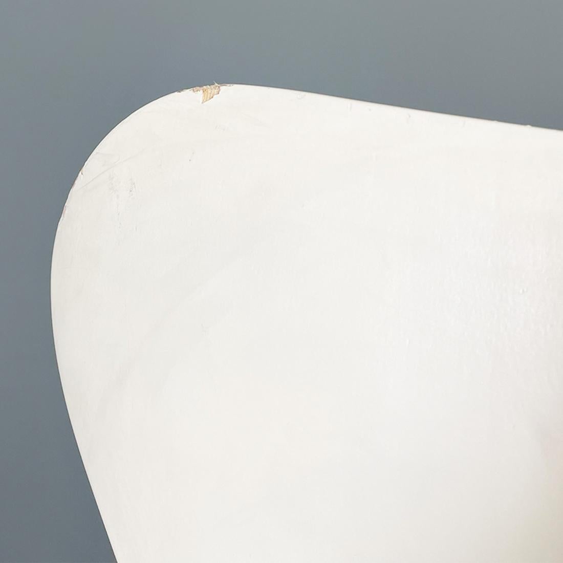 Chaises blanches modernes danoises de la série 7 d'Arne Jacobsen pour Fritz Hansen, 1970 en vente 2