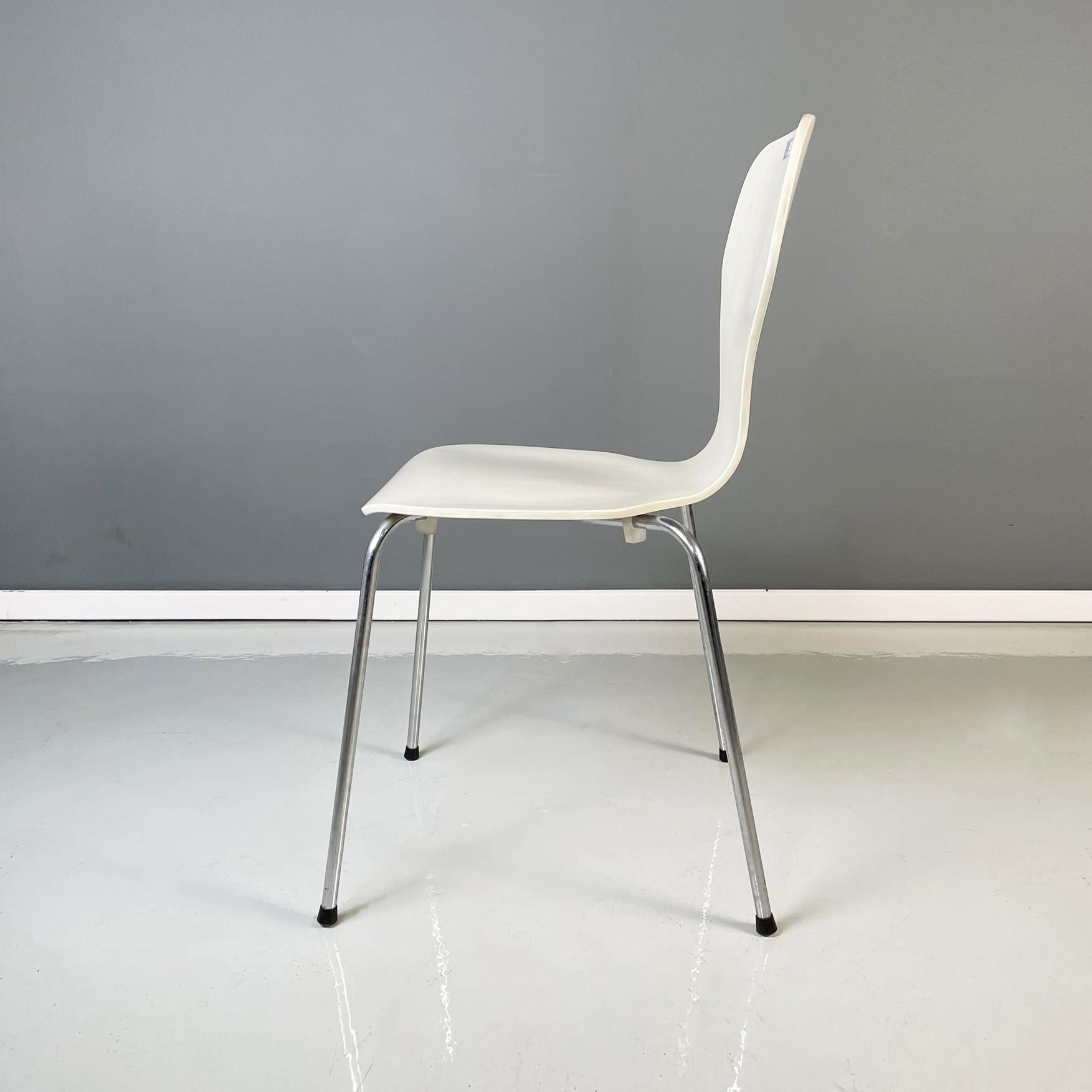 Danish Modern White Wooden and Steel Chair by Phoenix, 1970s In Good Condition In MIlano, IT