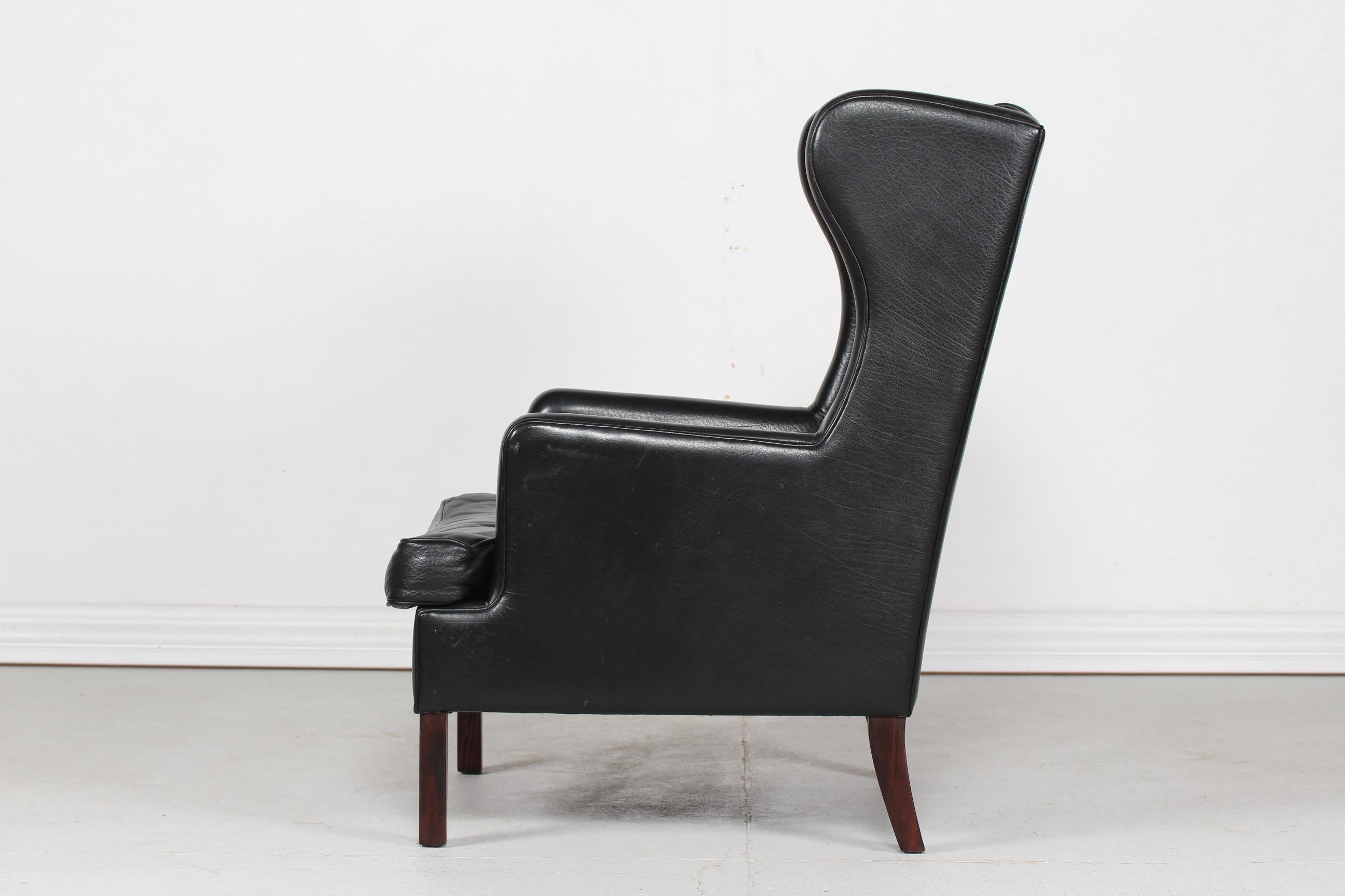 Danish Modern Wingback Chair and Stool with Black Leather in Kaare Klint Style In Good Condition For Sale In Aarhus C, DK
