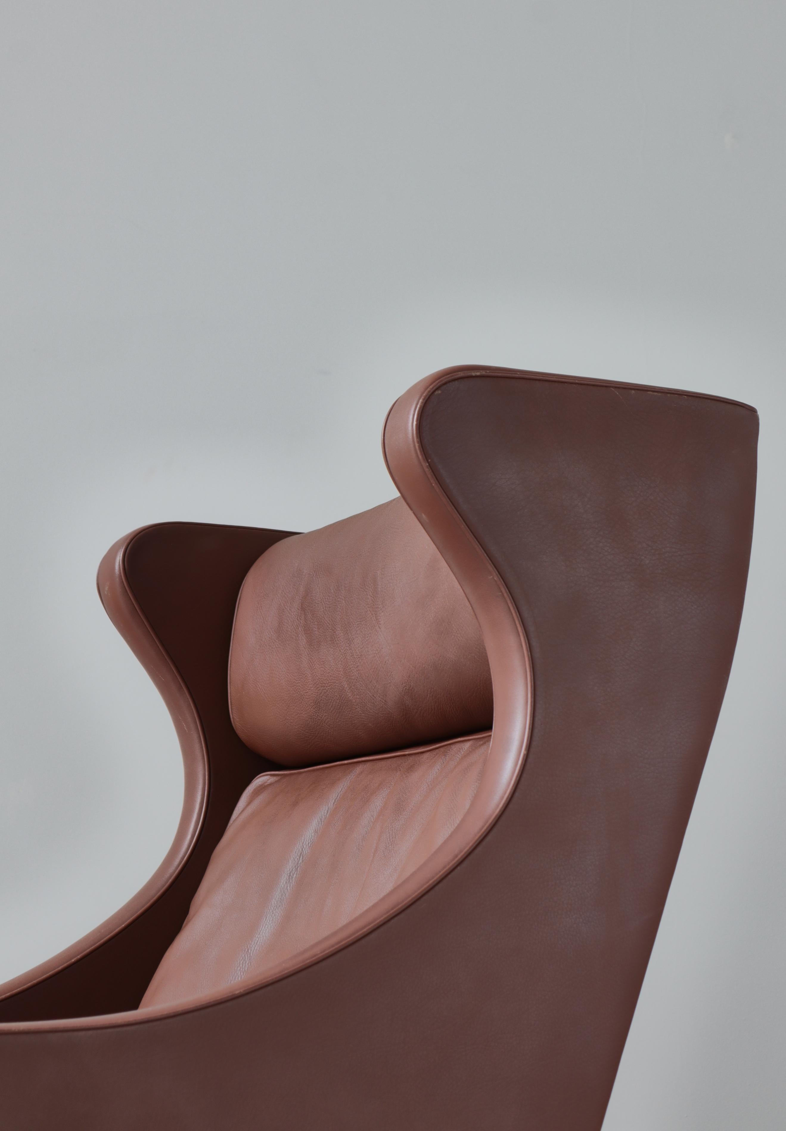 Sedia Wingback moderna danese di Børge Mogensen, pelle marrone e legno di teak, anni '70 in vendita 8