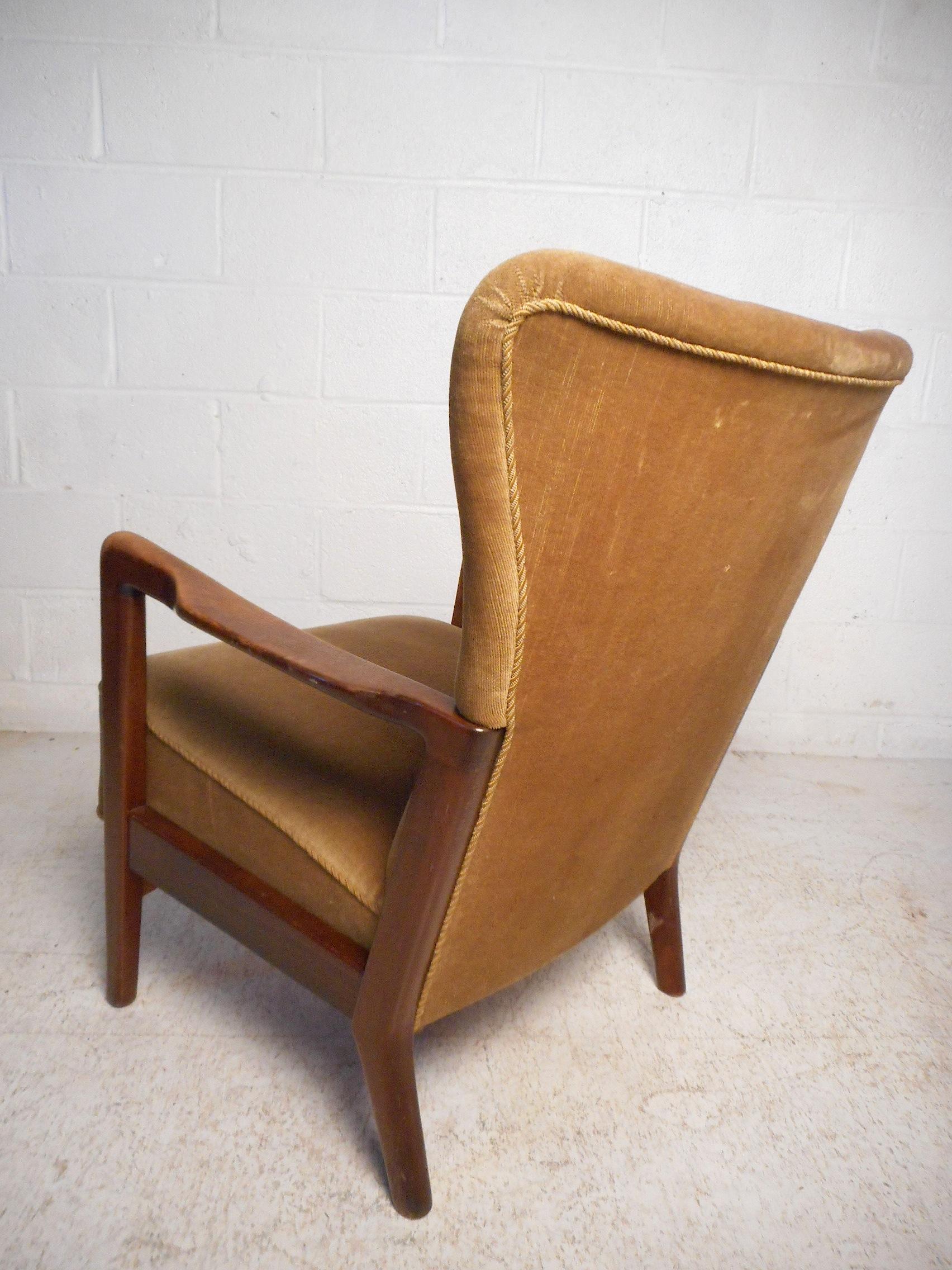 Mid-Century Modern Danish Modern Wingback Chair by Fritz Hansen