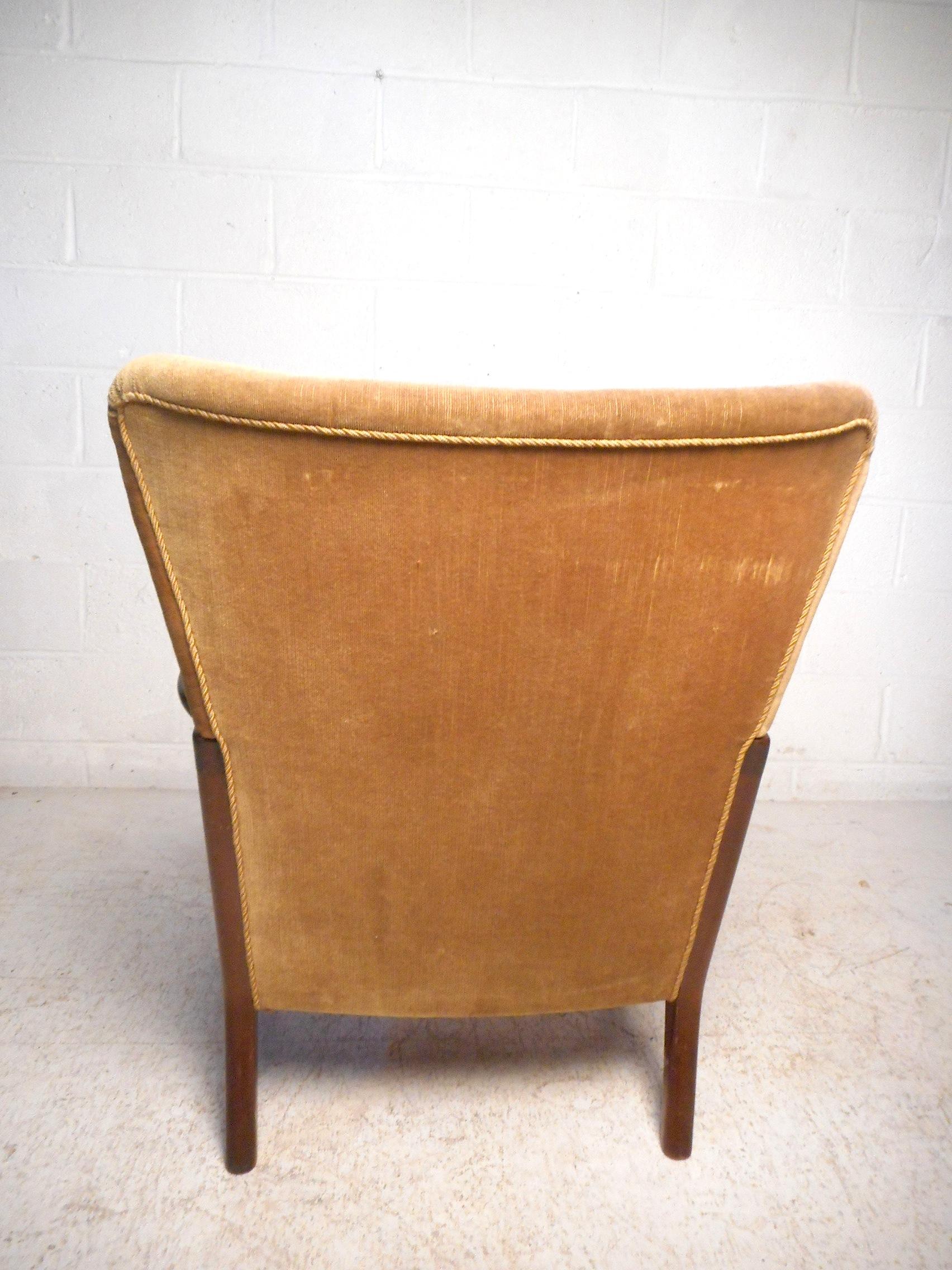 Danish Modern Wingback Chair by Fritz Hansen In Good Condition In Brooklyn, NY
