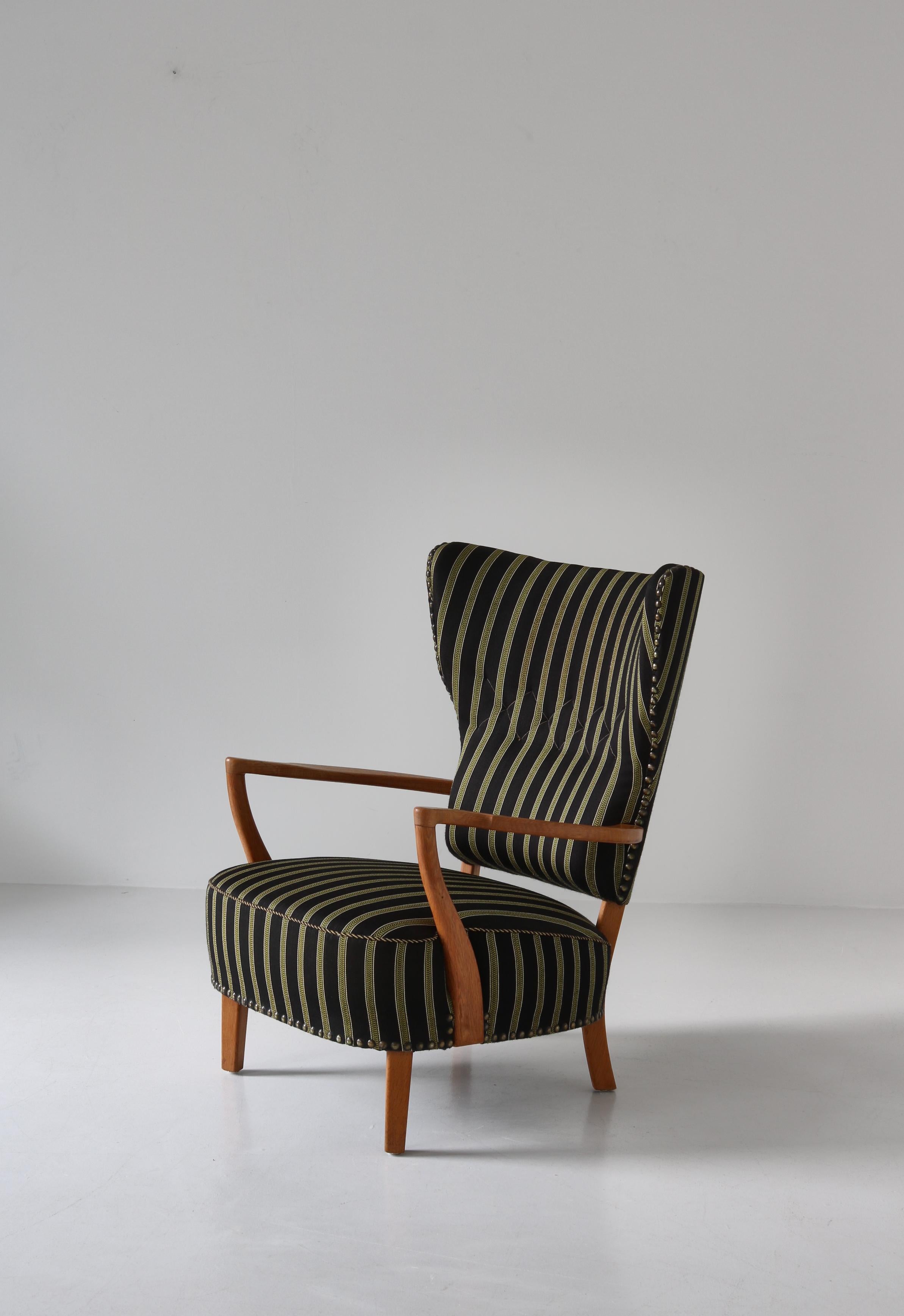 Scandinavian Modern Danish Modern Wingback Chair in Oak & Traditional Danish Olmerdug Wool, 1950s For Sale
